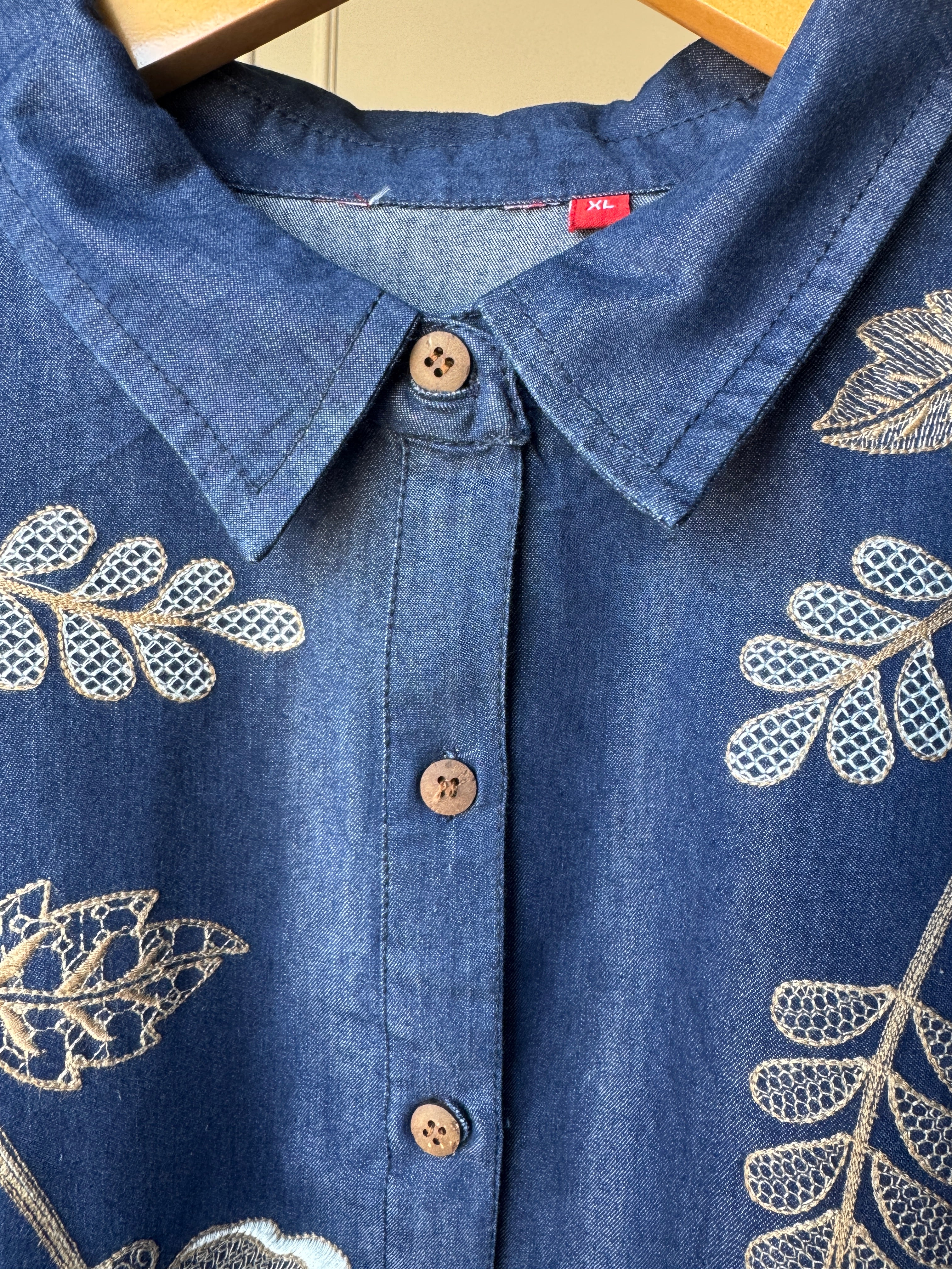 Suhani Embroided Set