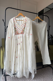 Maya Embroided Set (Pre Order 10 days)