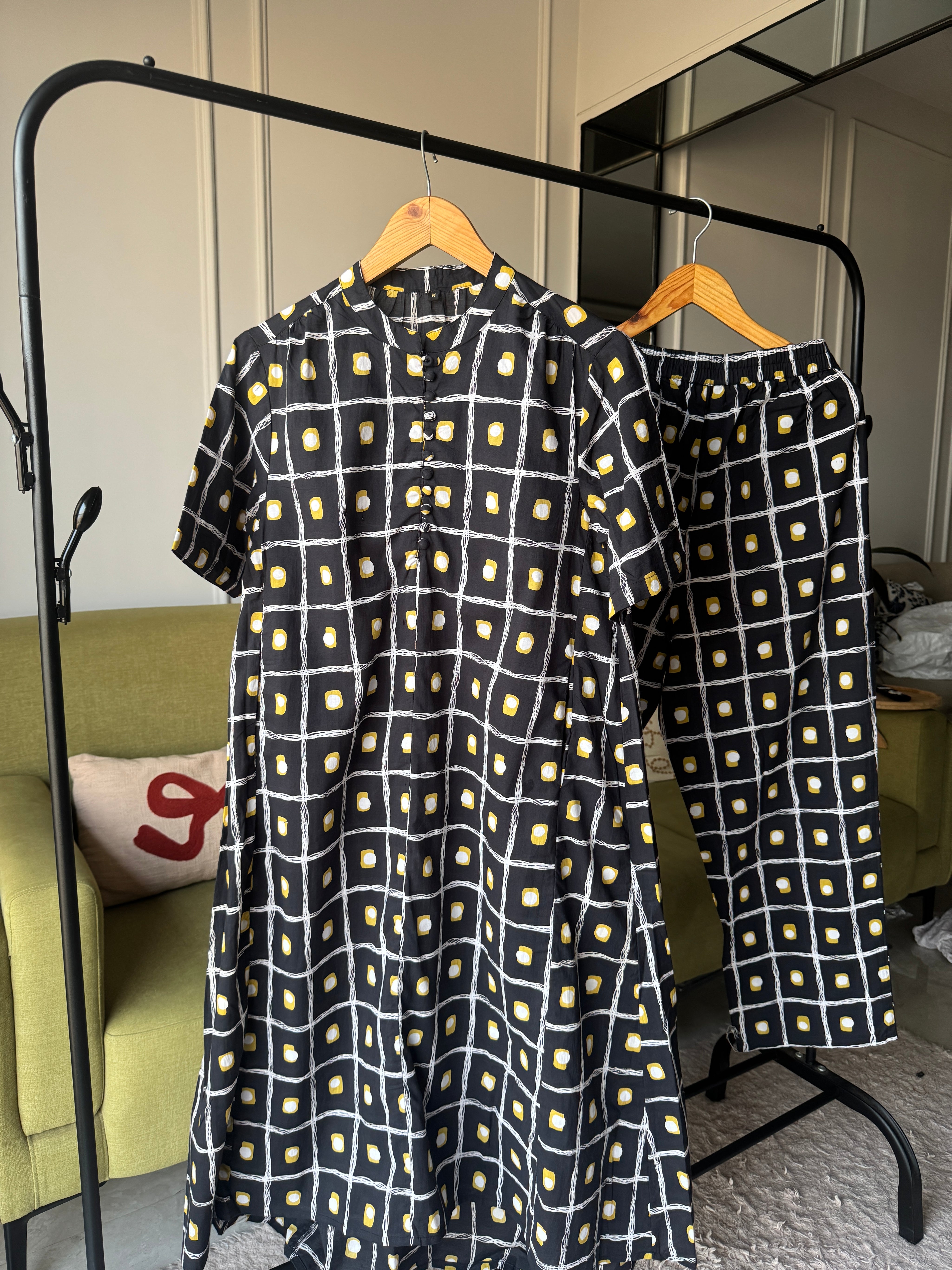 Himanshi Abstract Dress