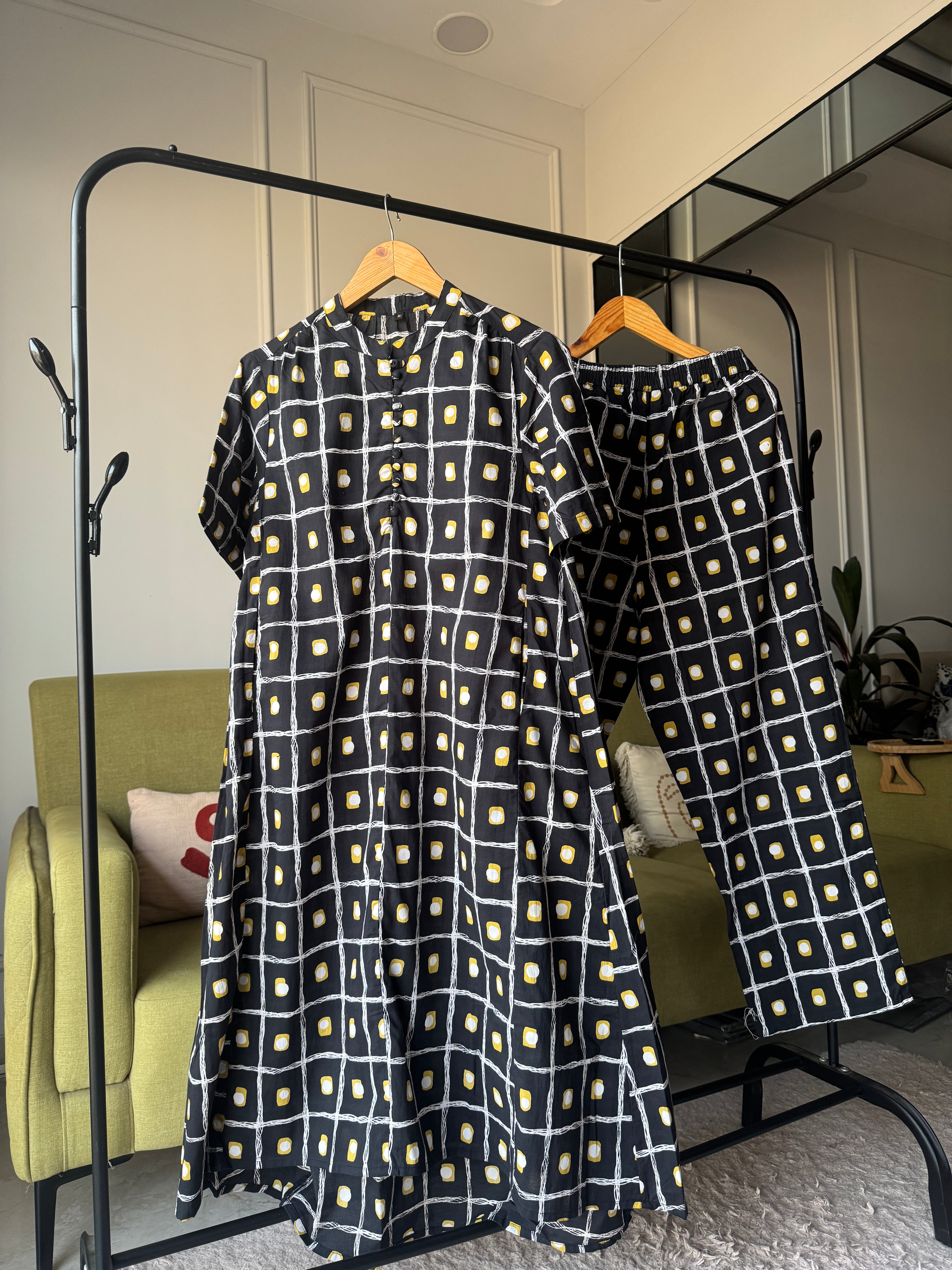 Himanshi Abstract Dress