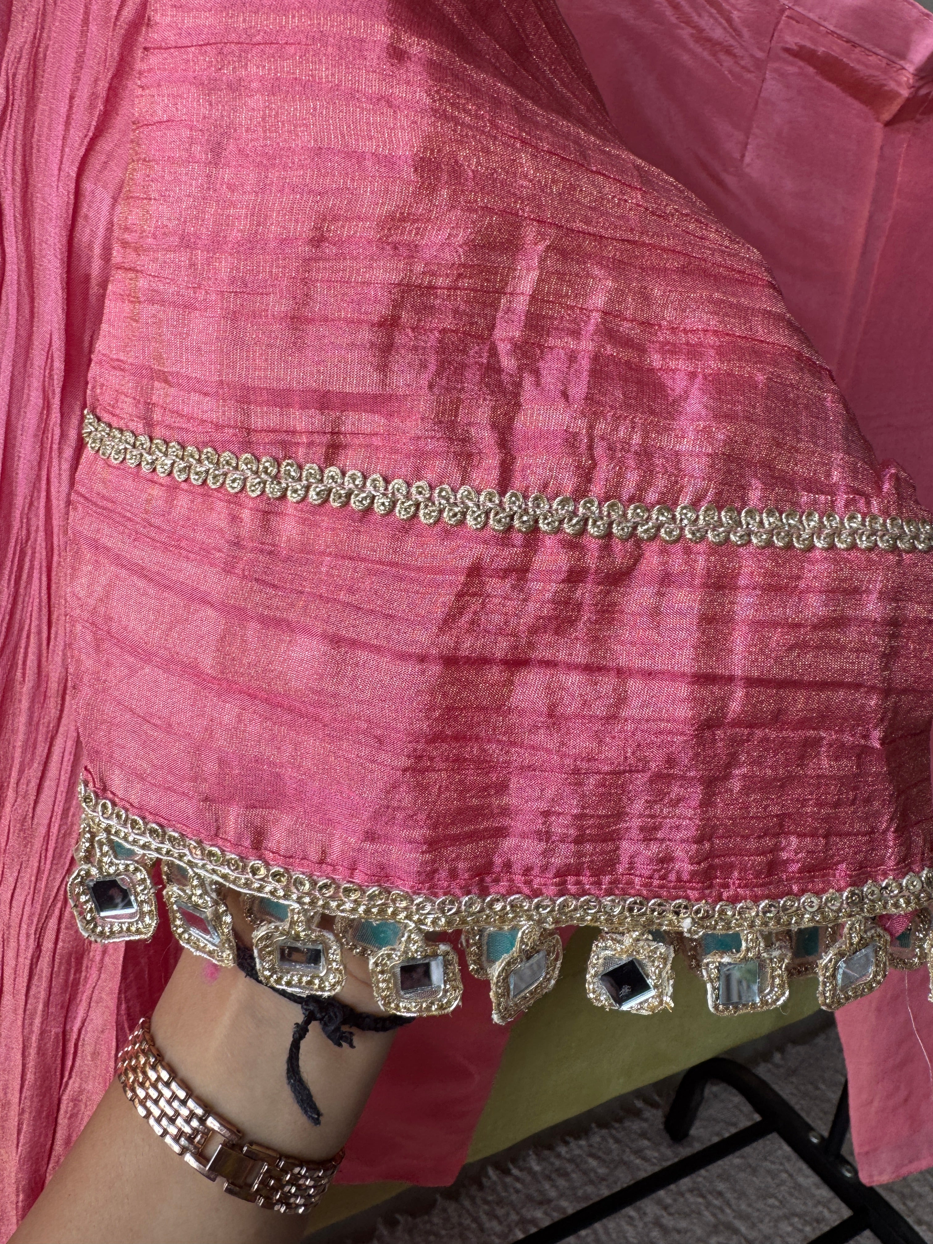 Shama Mirror Work Tissue Shimmer Kurta With Inner And Pants