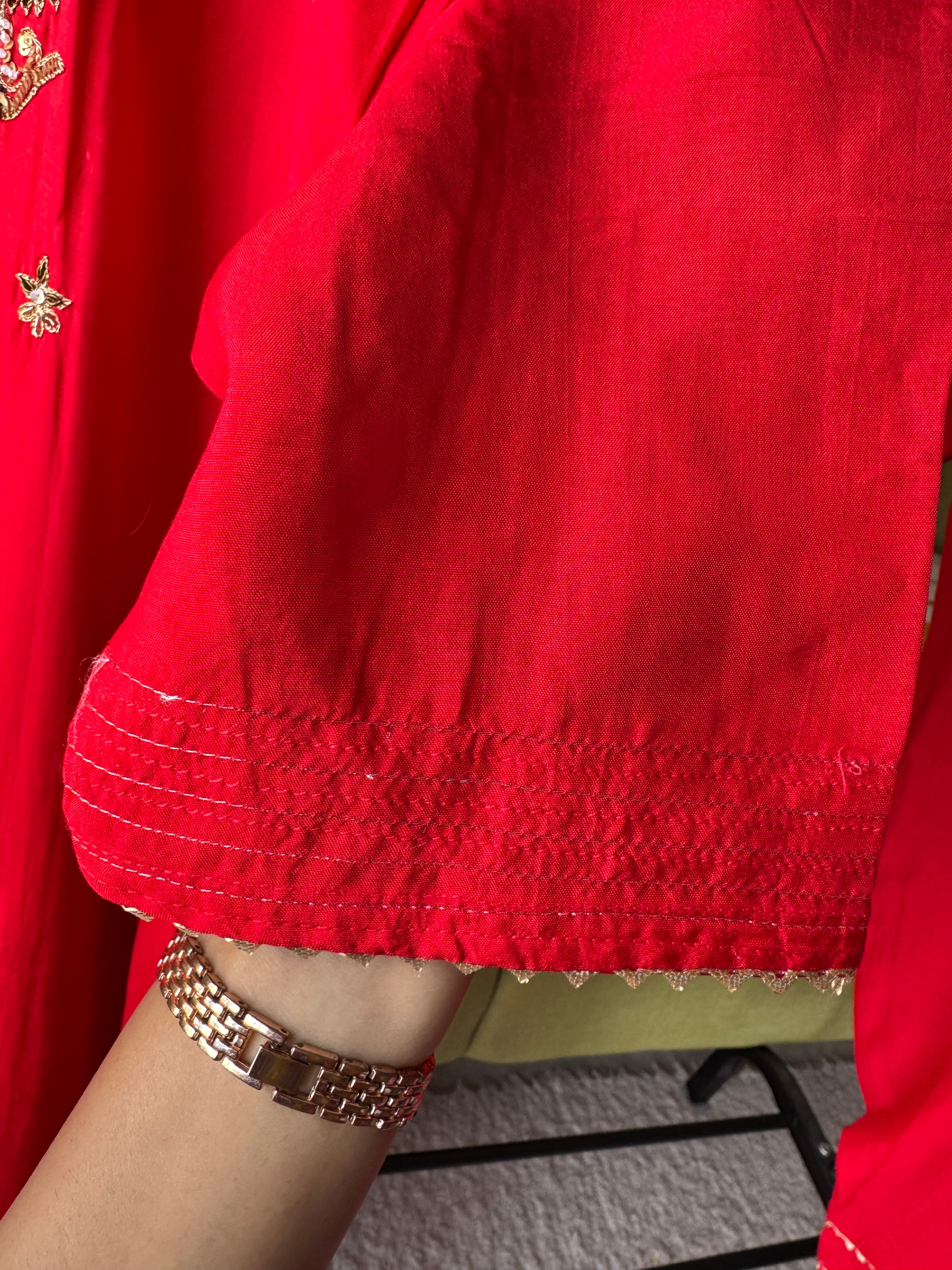 Anushka Handwork Bustier With Dupatta Dress