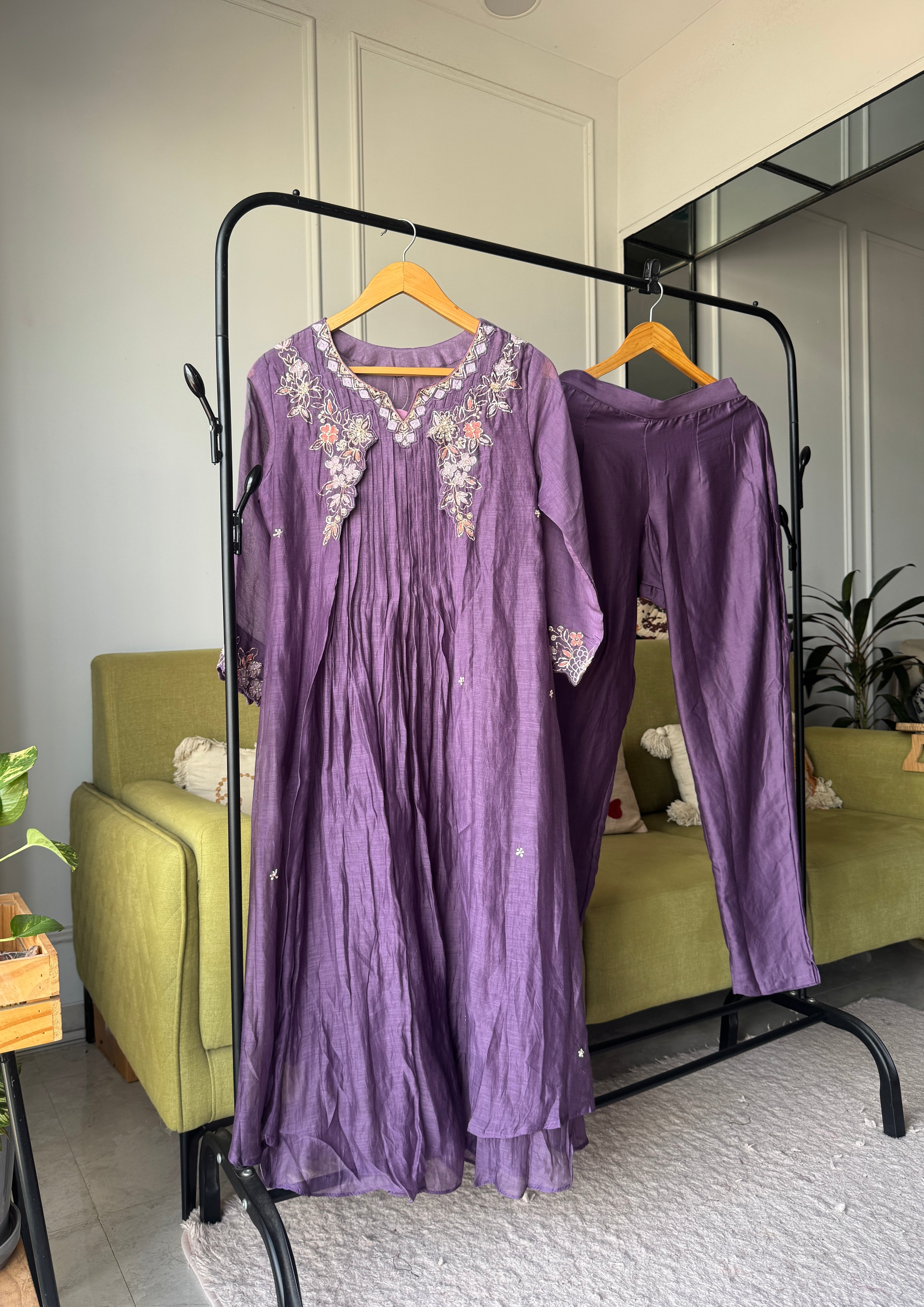Girija Mul Chanderi Anarkali Kurti With Pants