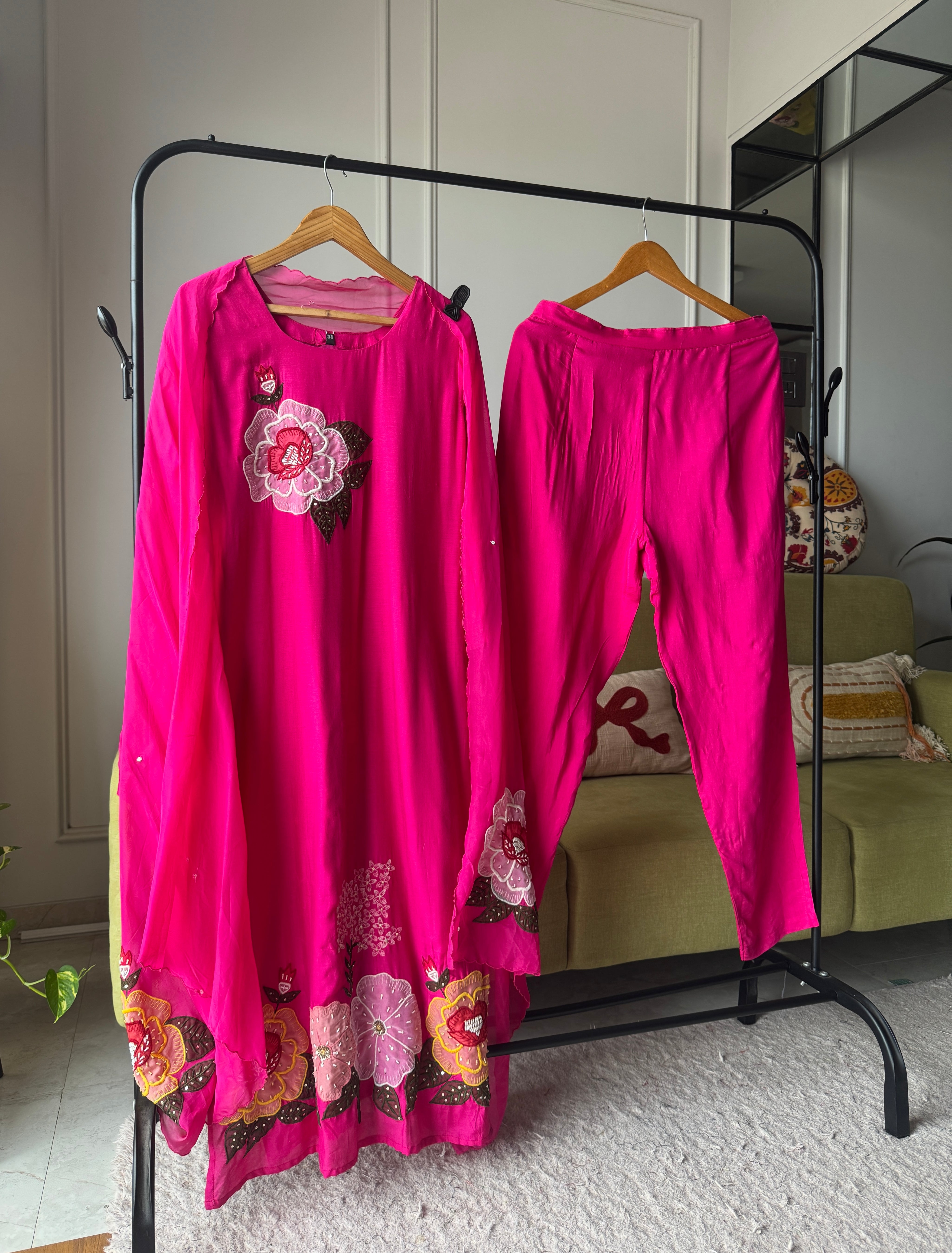 Saniya Embroided Set