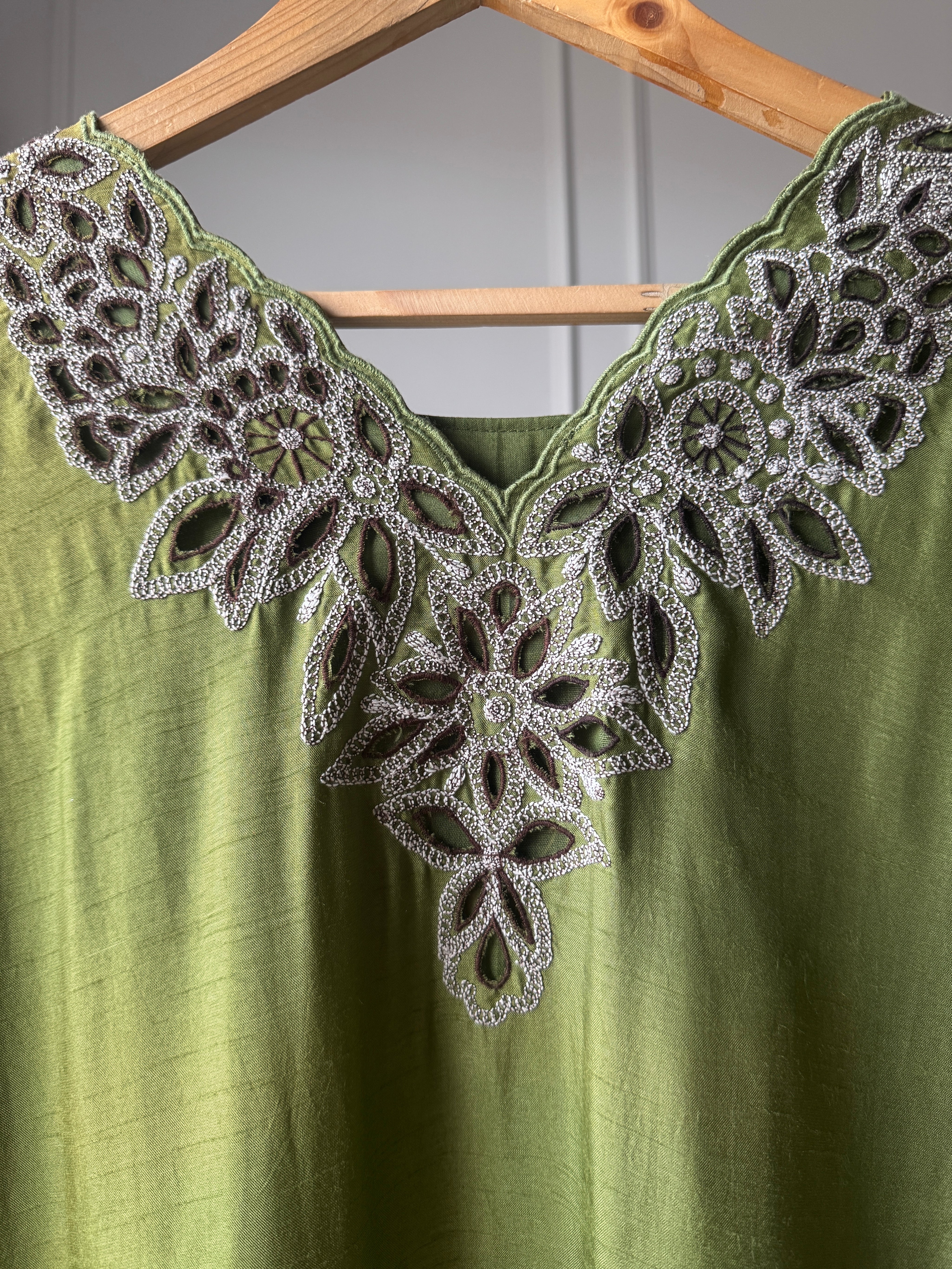 Prerna Cutwork Set(Make to Order)