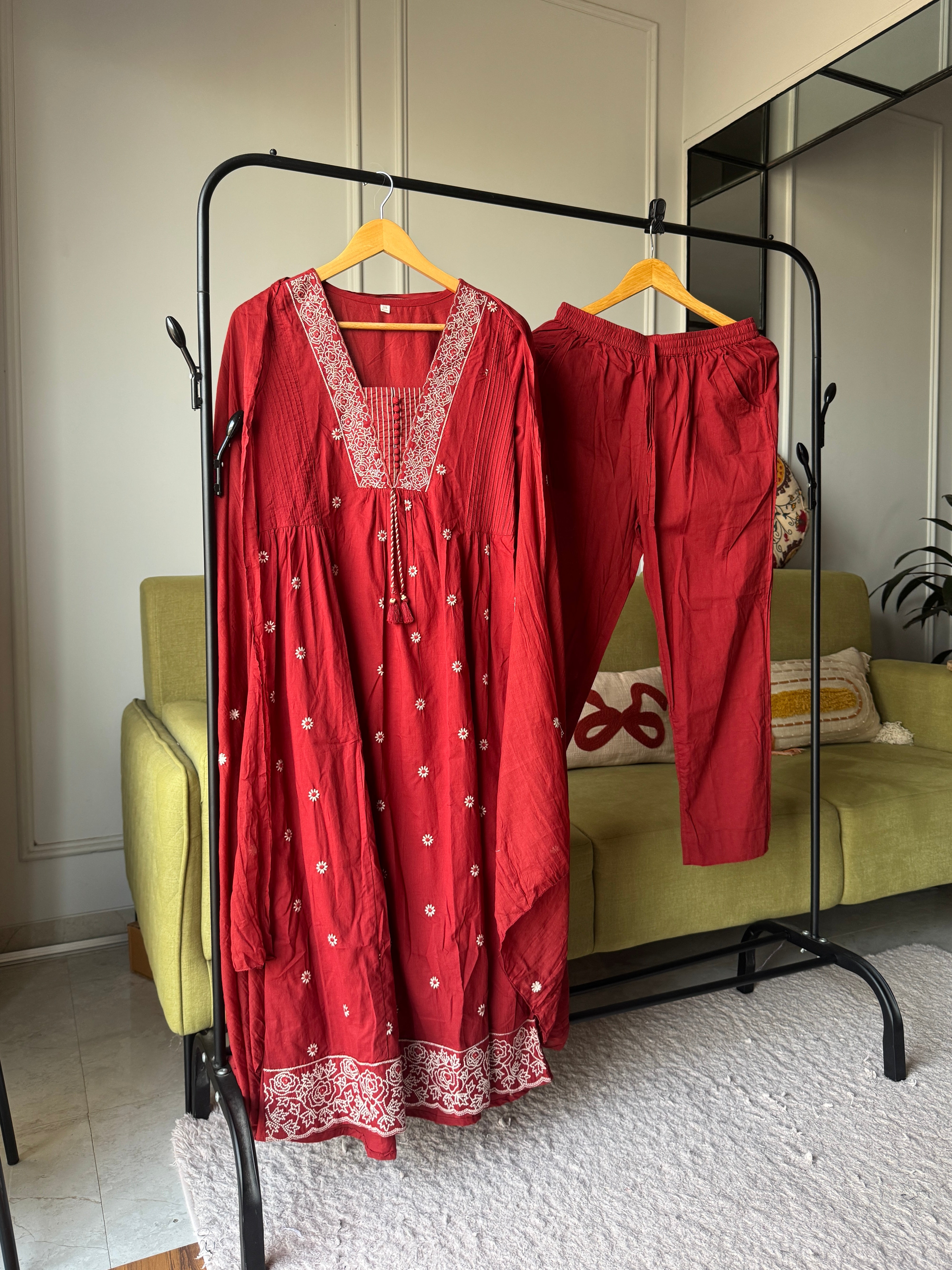 Prathana Embroided Kurti And Pants Set