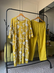 Grishma Kardana Thread Single Set