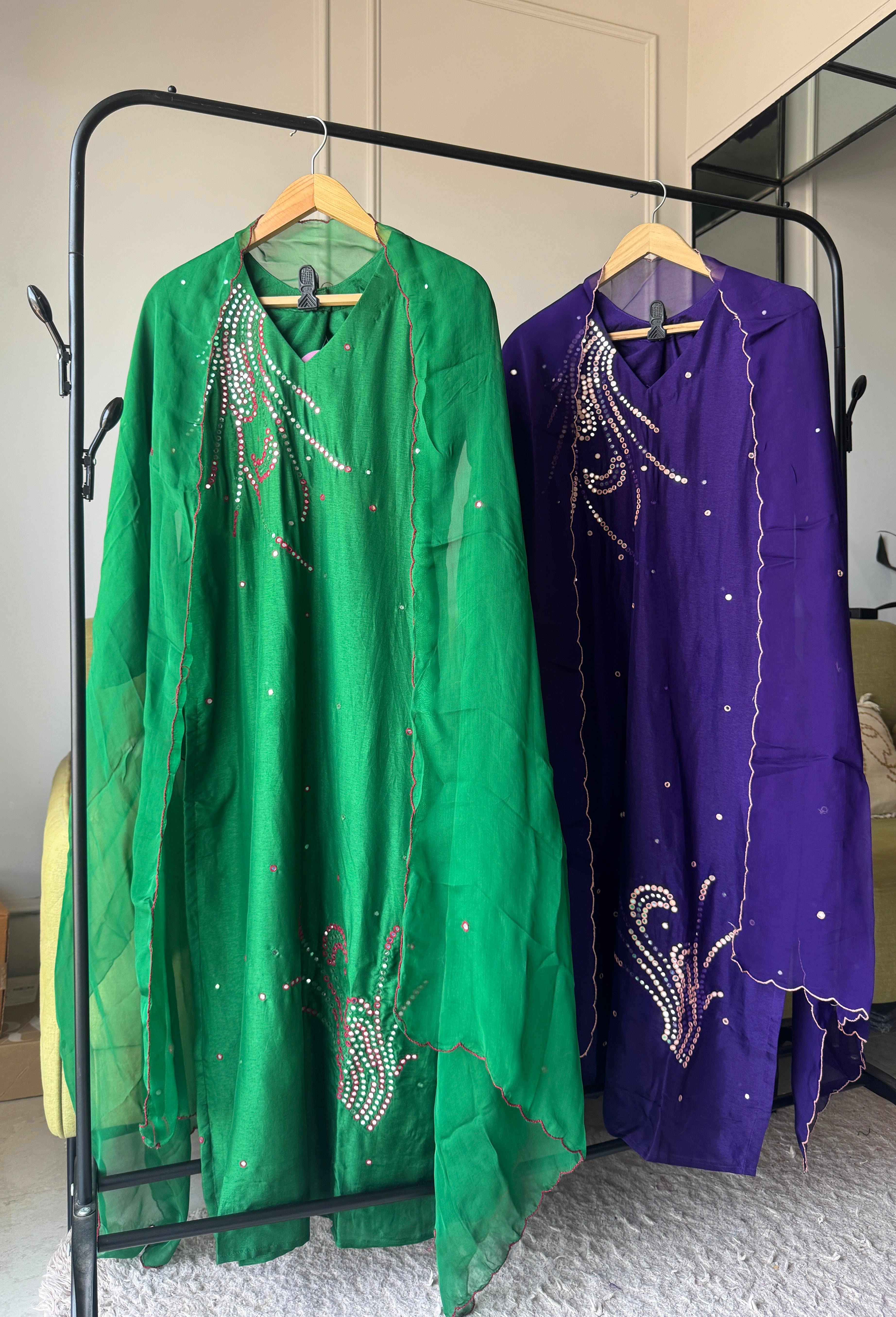 Eesha Mirror Work Set