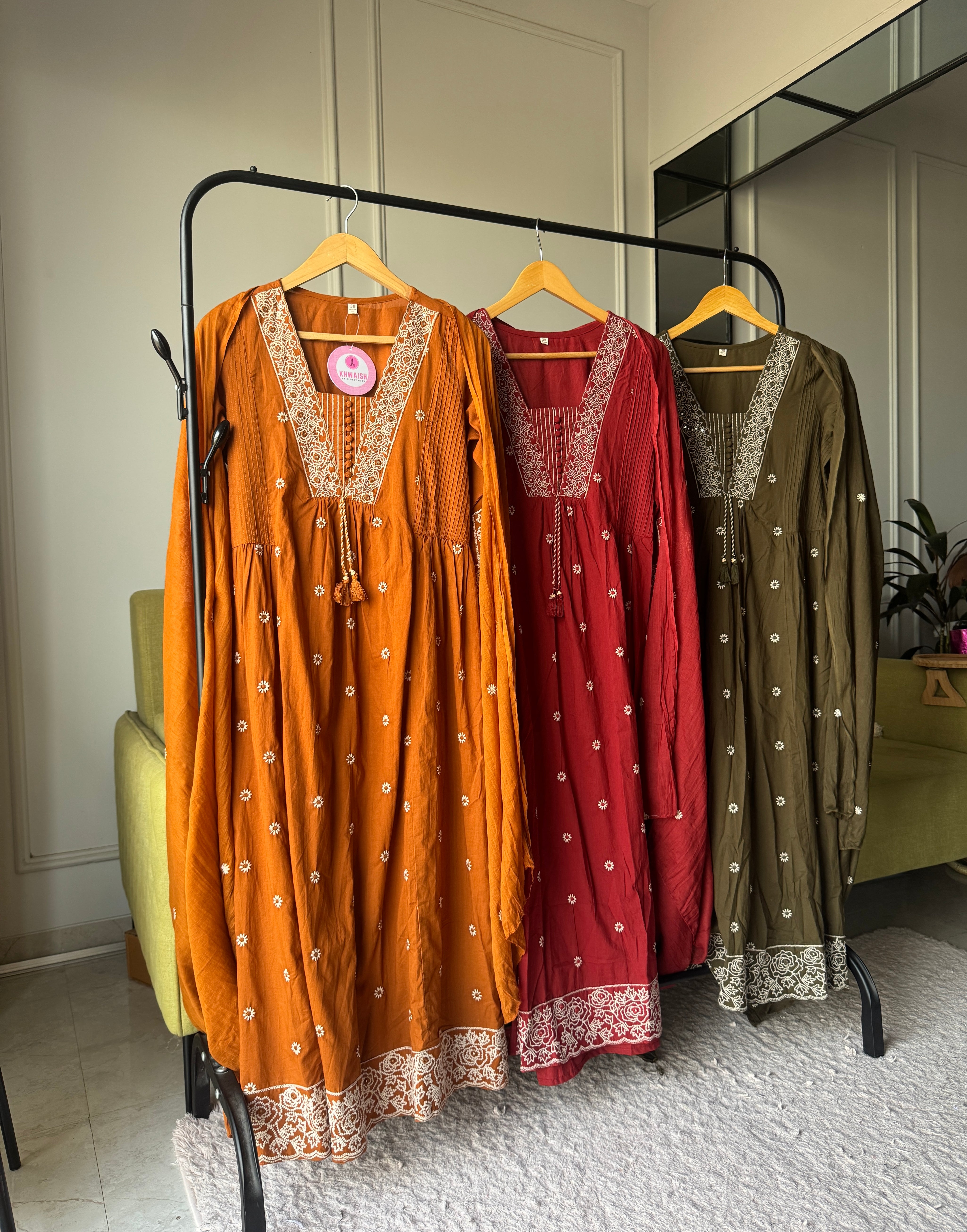 Prathana Embroided Kurti And Pants Set