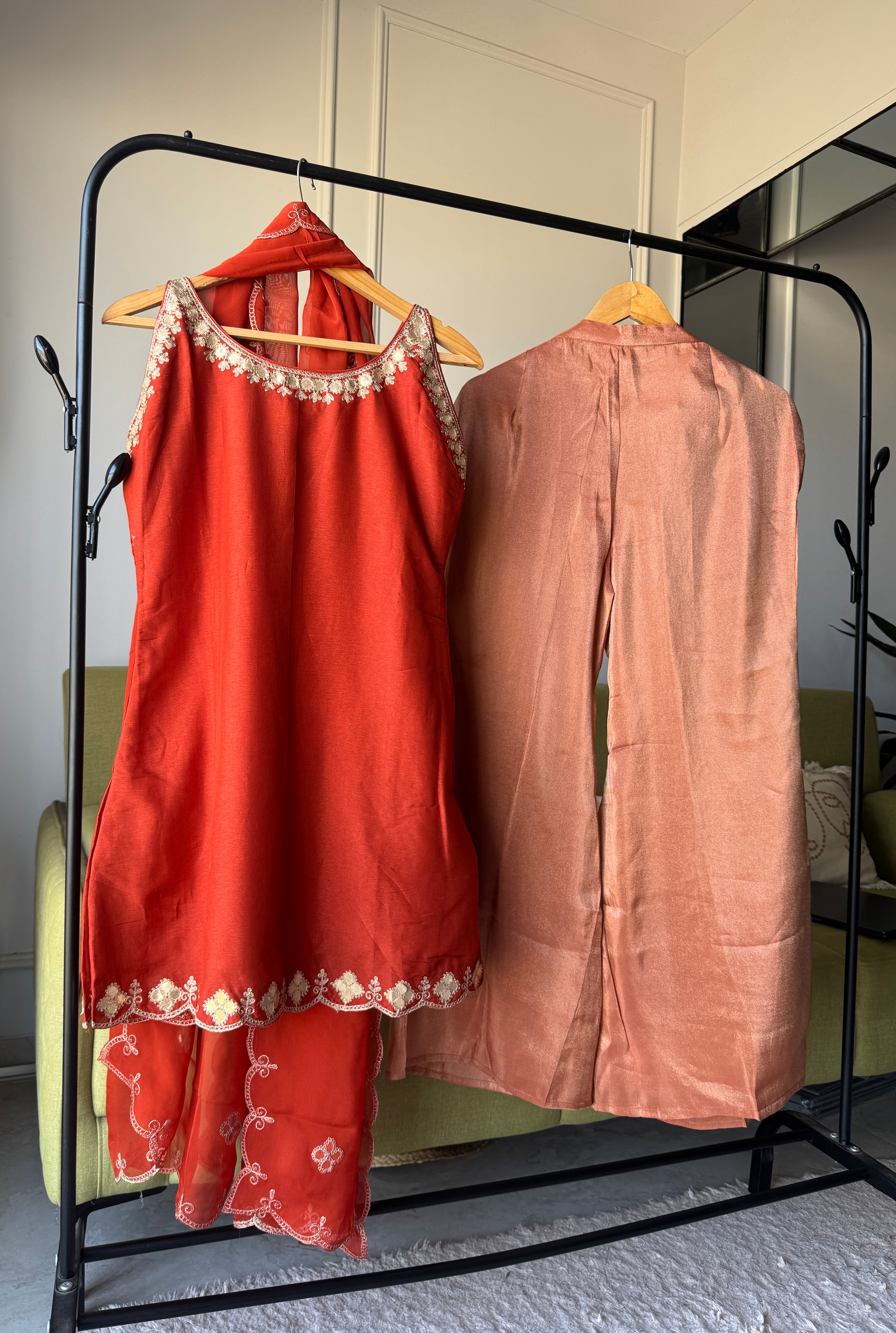 Aisha halter neck short kurta with pants