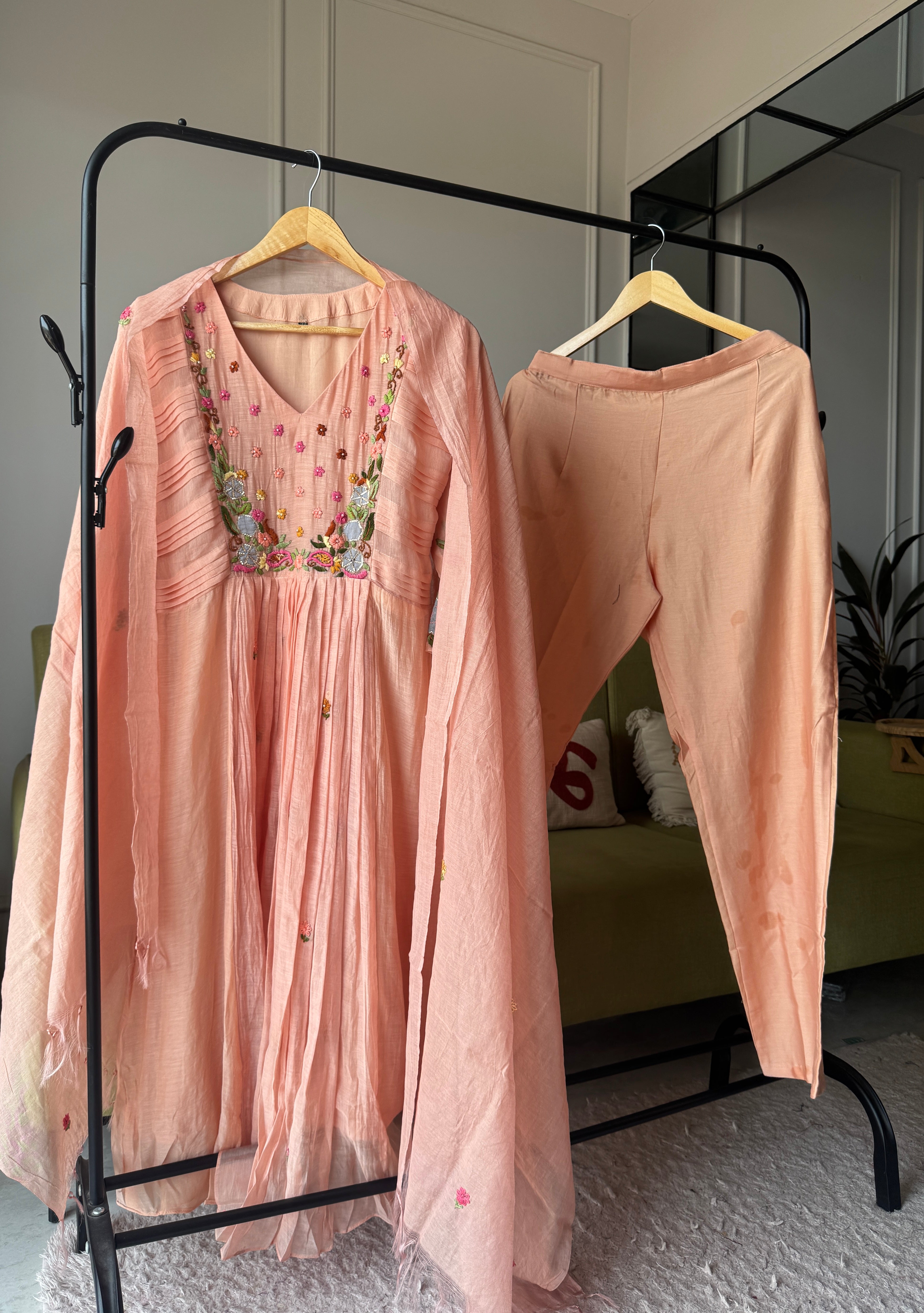 Maya Embroided Set (Pre Order 10 days)