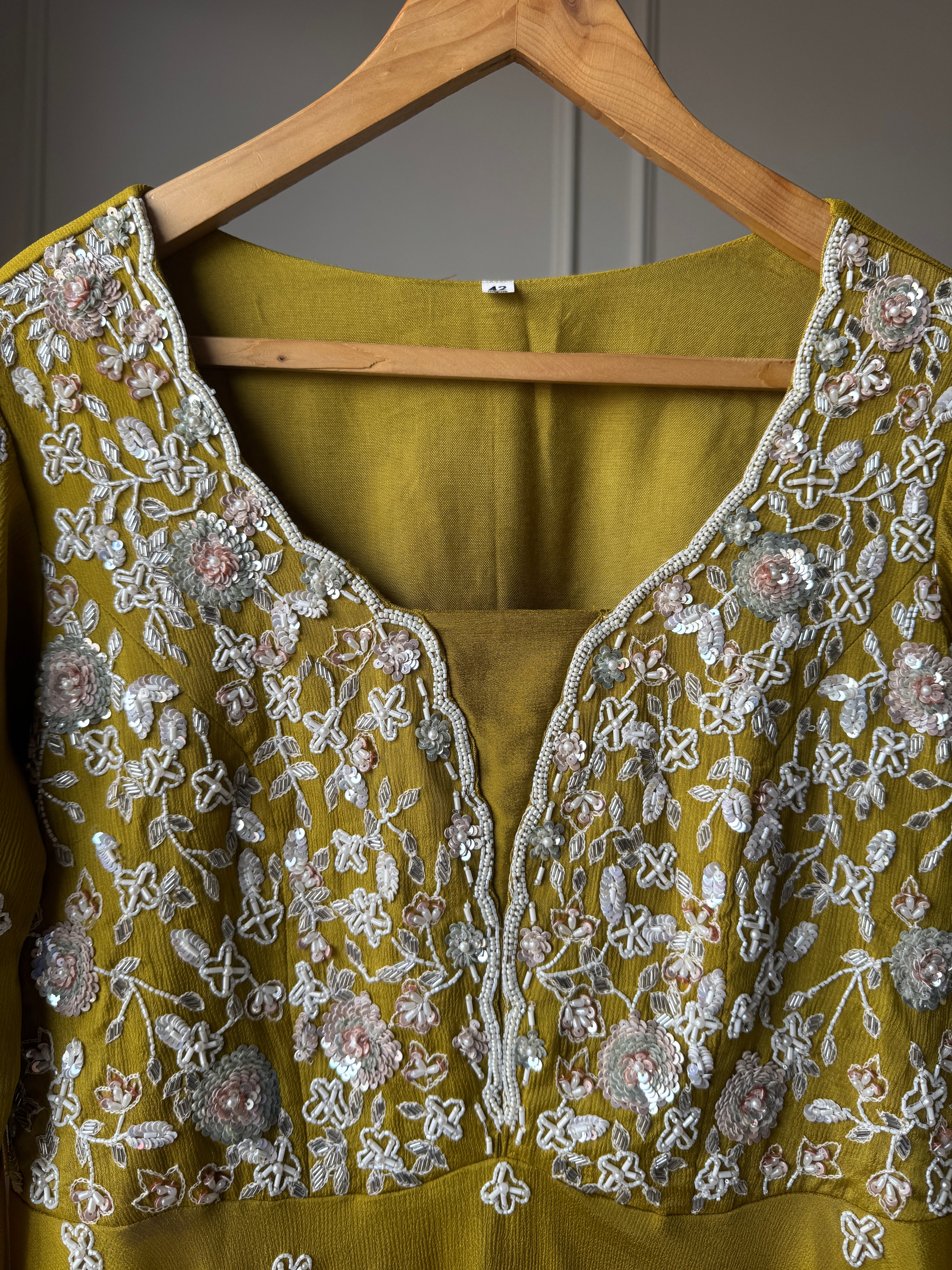 Sharvari hand work asymmetrical kurta with bell bottom pants (Make to Order)