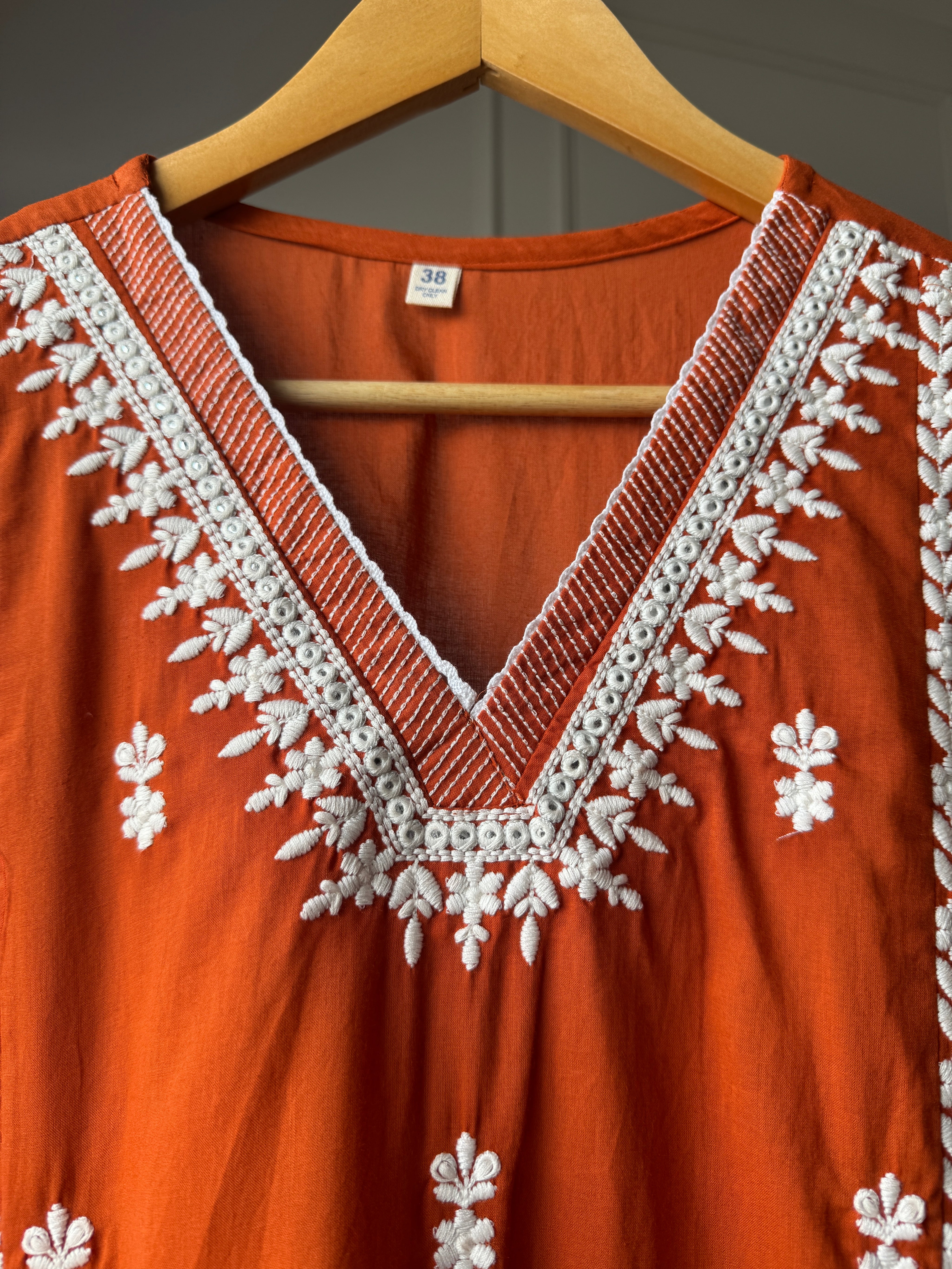 Jhalak Embroided Kurti With Pockets And Pants