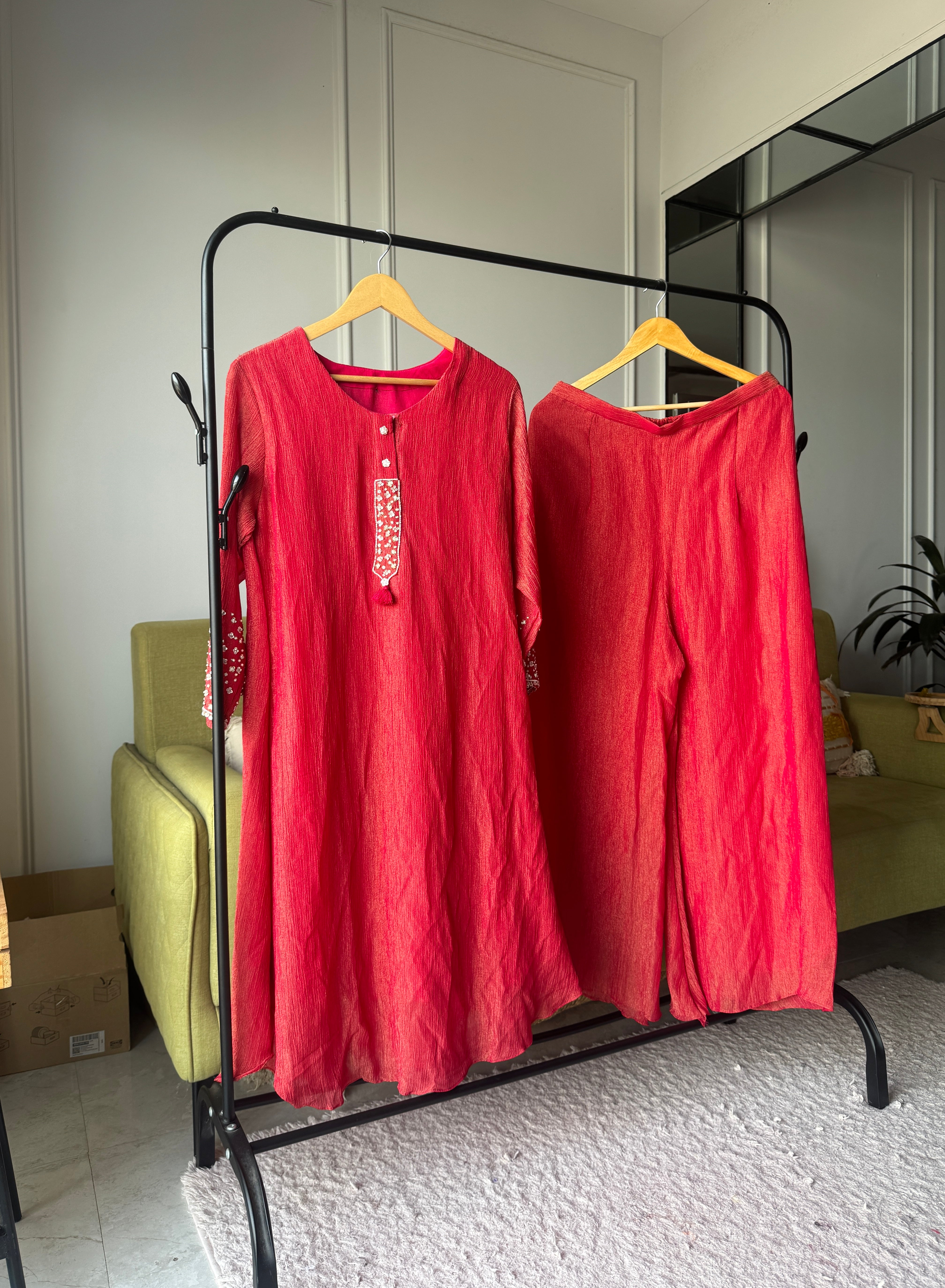 Rekha Handwork Tissue Set