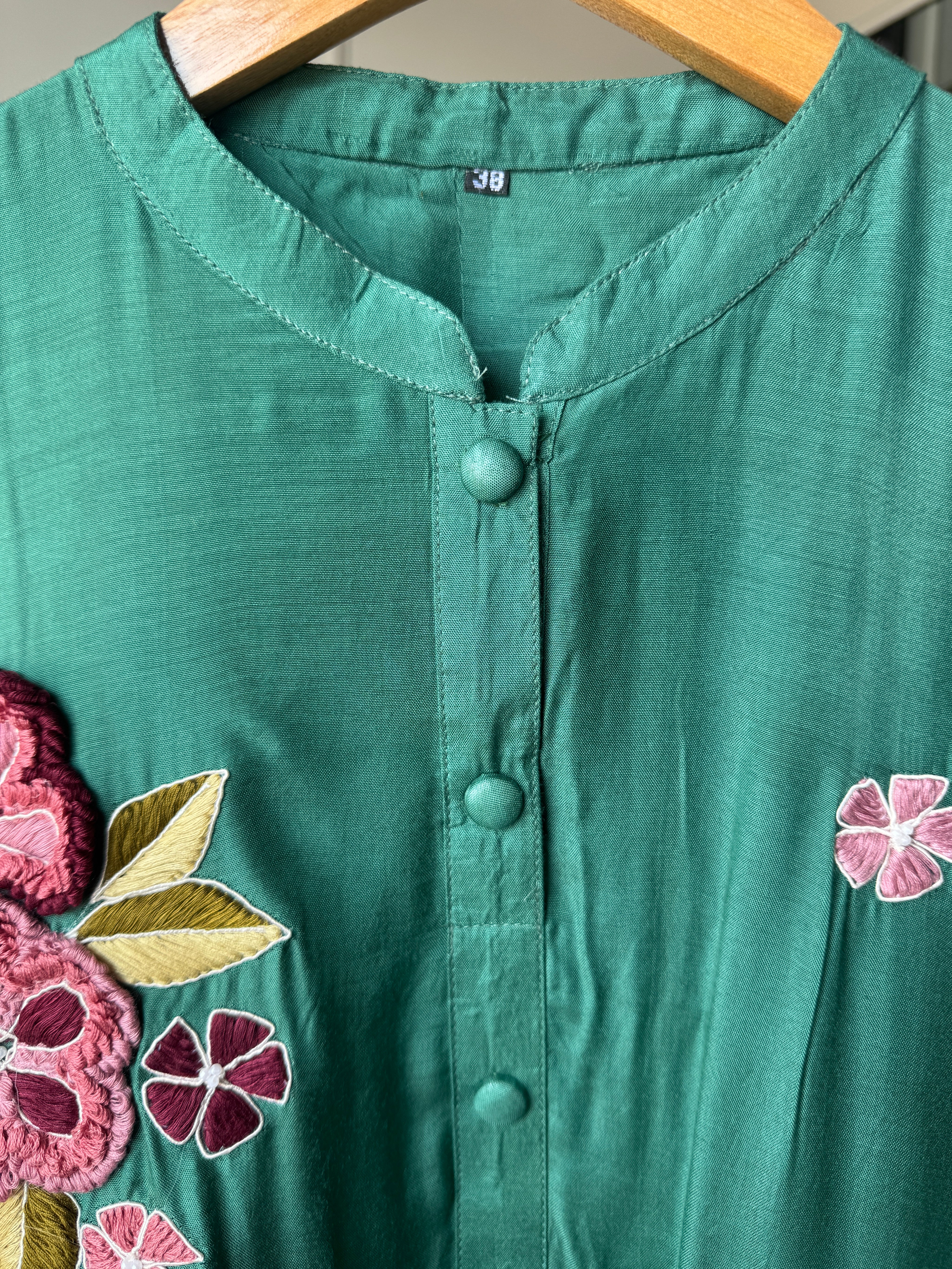 Lata Floral Embroided Set