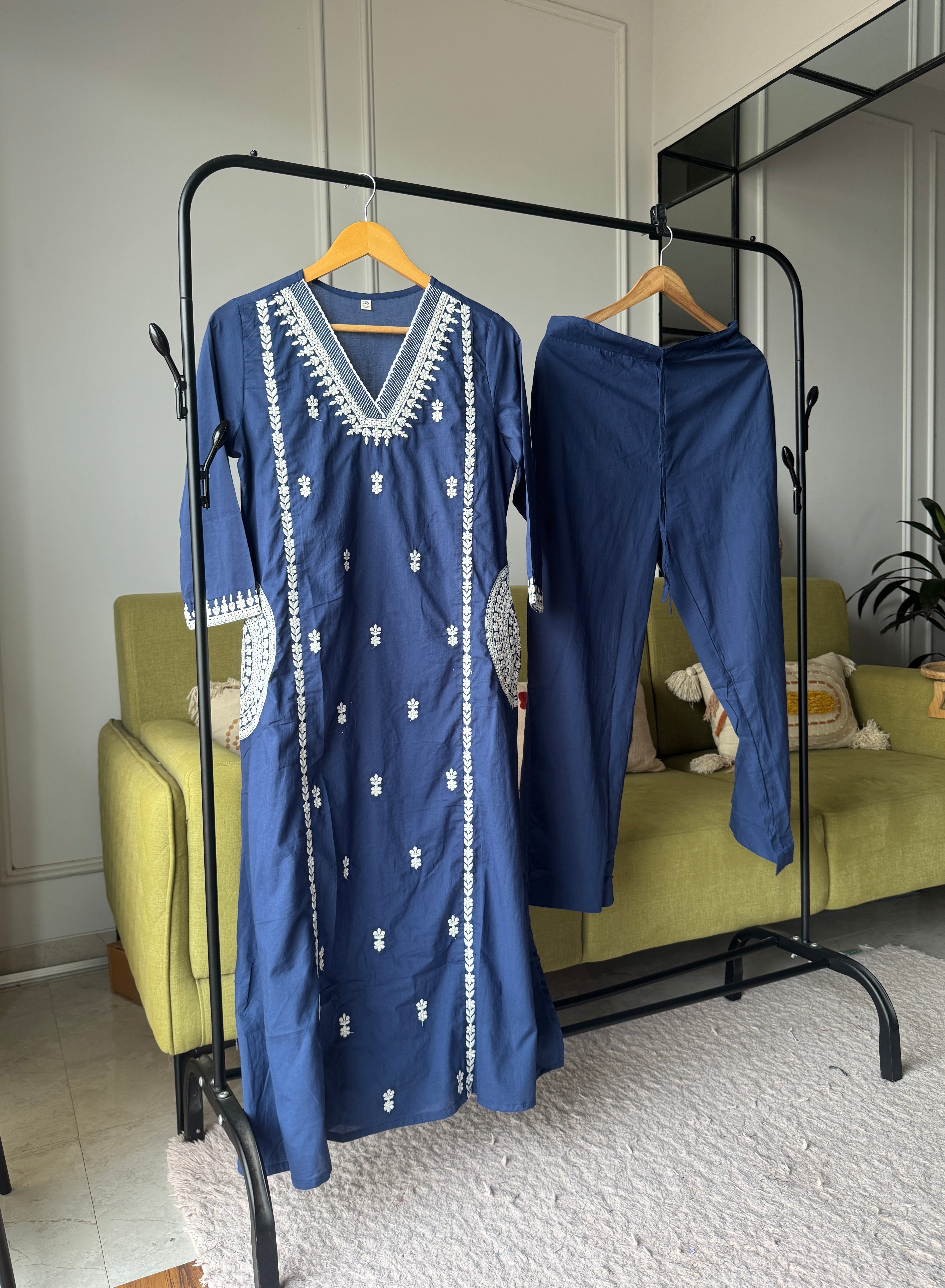 Jhalak Embroided Kurti With Pockets And Pants