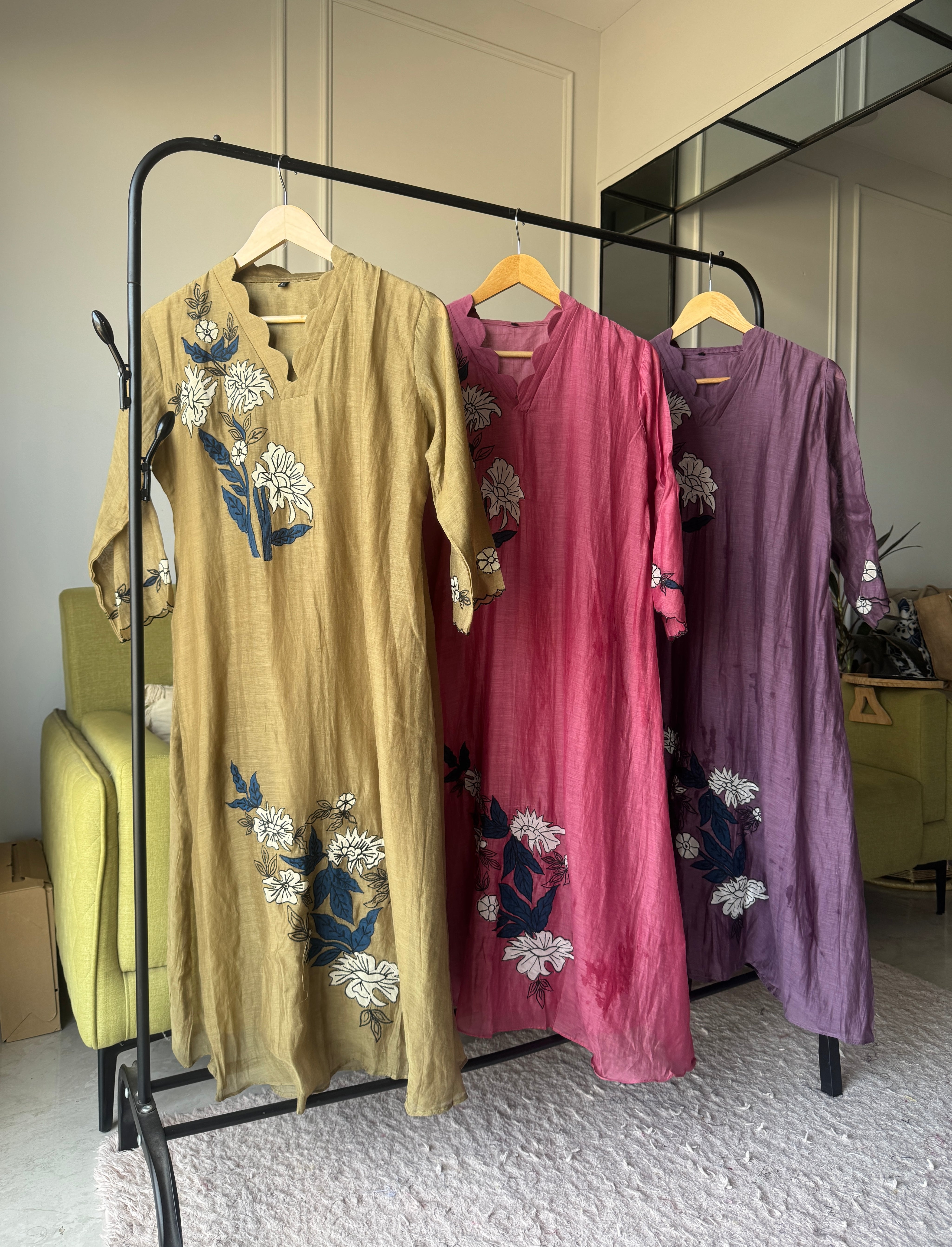 Preeti scalloped neck Set