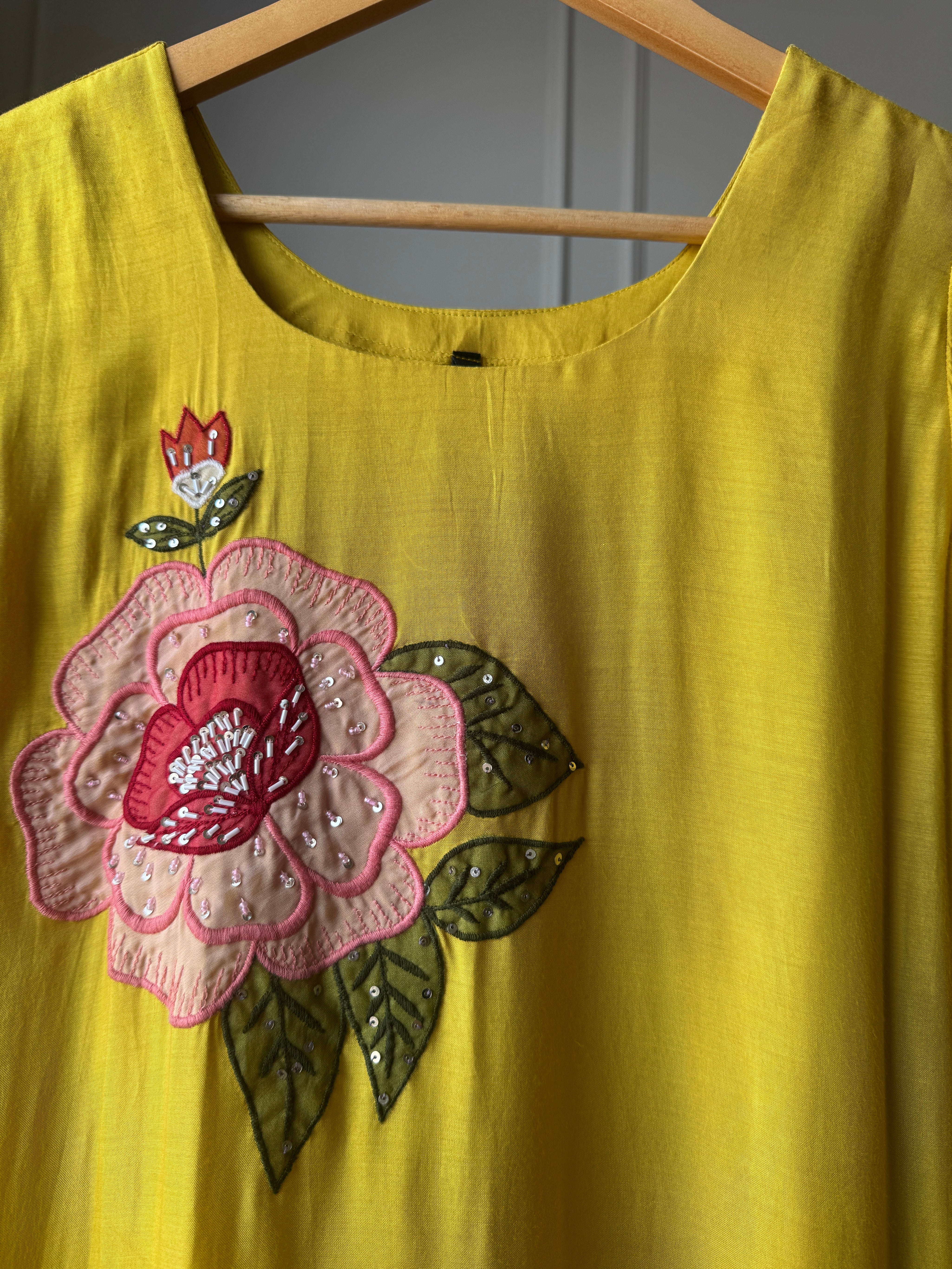 Saniya Embroided Set