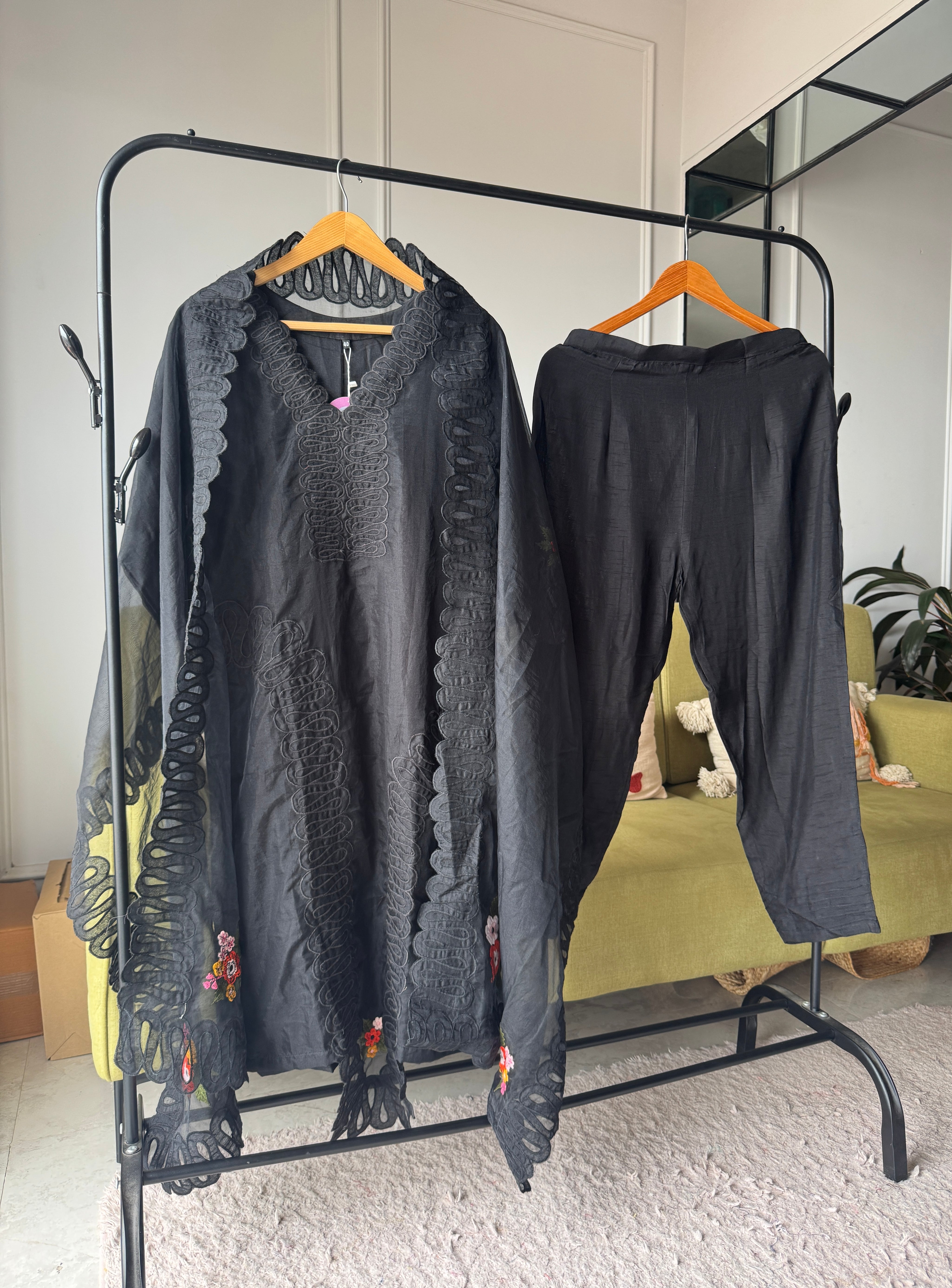 Dhanshree Lace Embroided Set