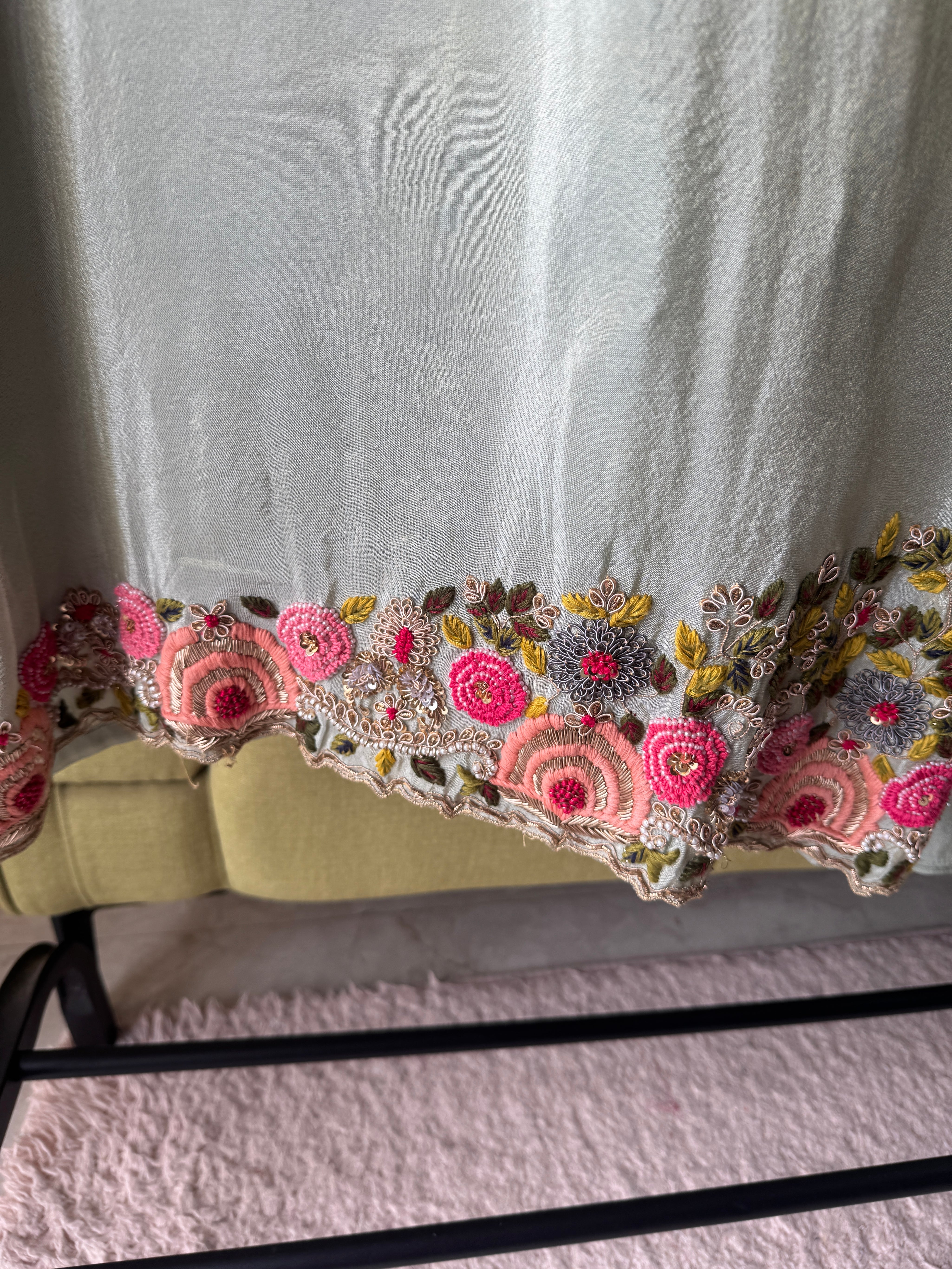 Nikhila Handwork Set