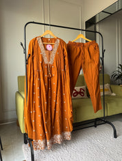 Prathana Embroided Kurti And Pants Set