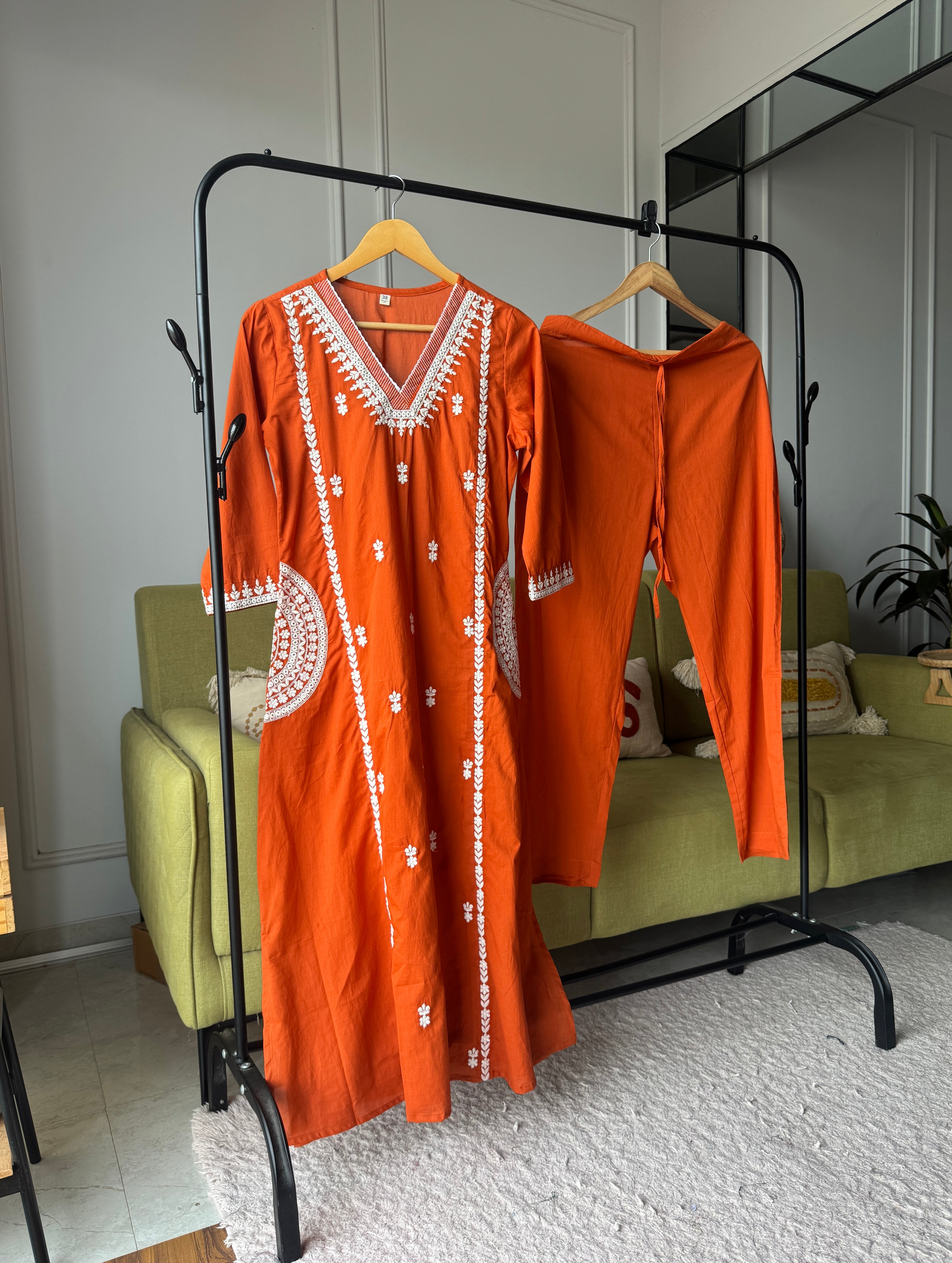 Jhalak Embroided Kurti With Pockets And Pants