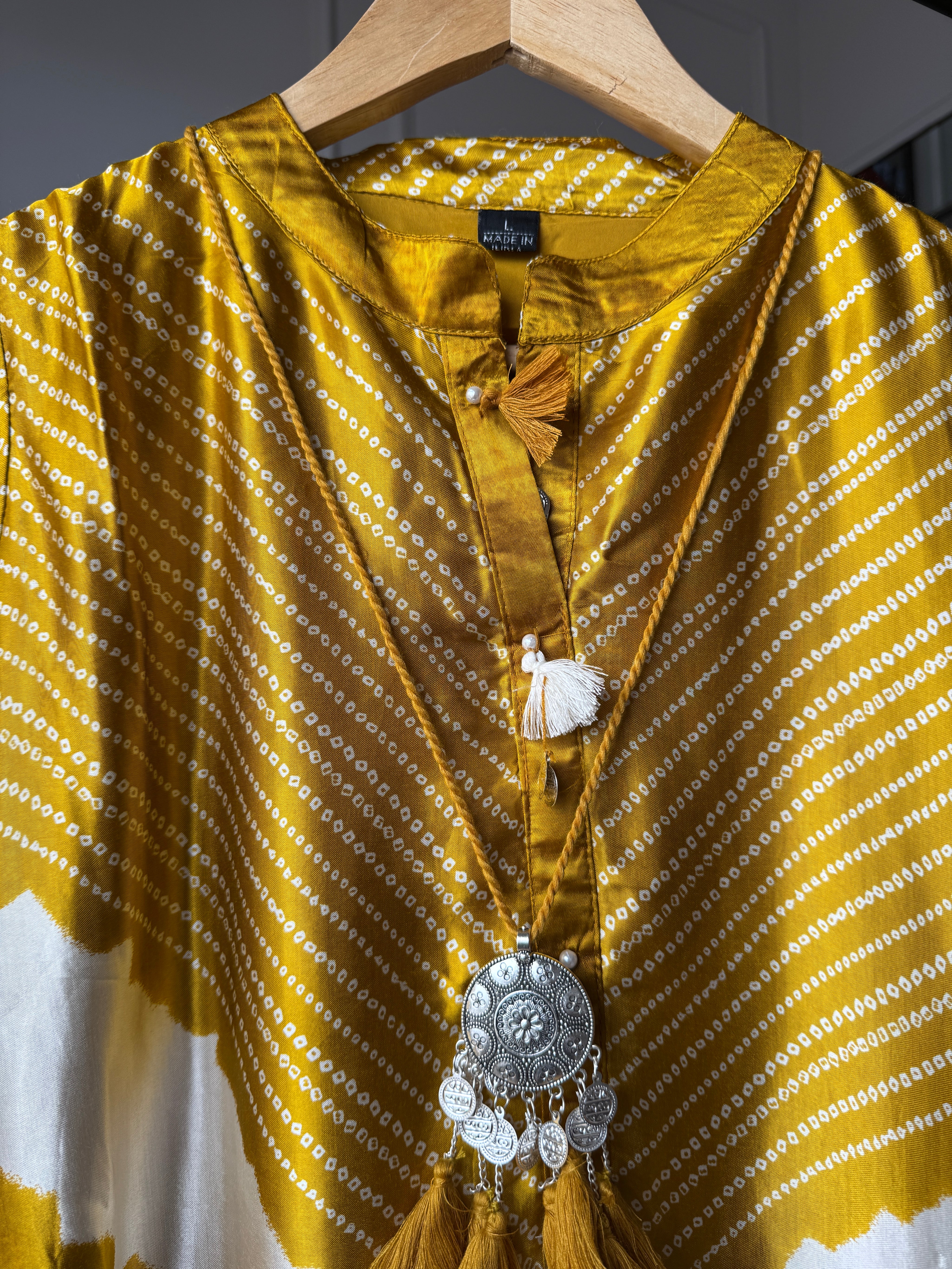 Suhana Bandhani Print Kurti And Pant Set