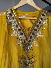 Shama Mirror Work Tissue Shimmer Kurta With Inner And Pants