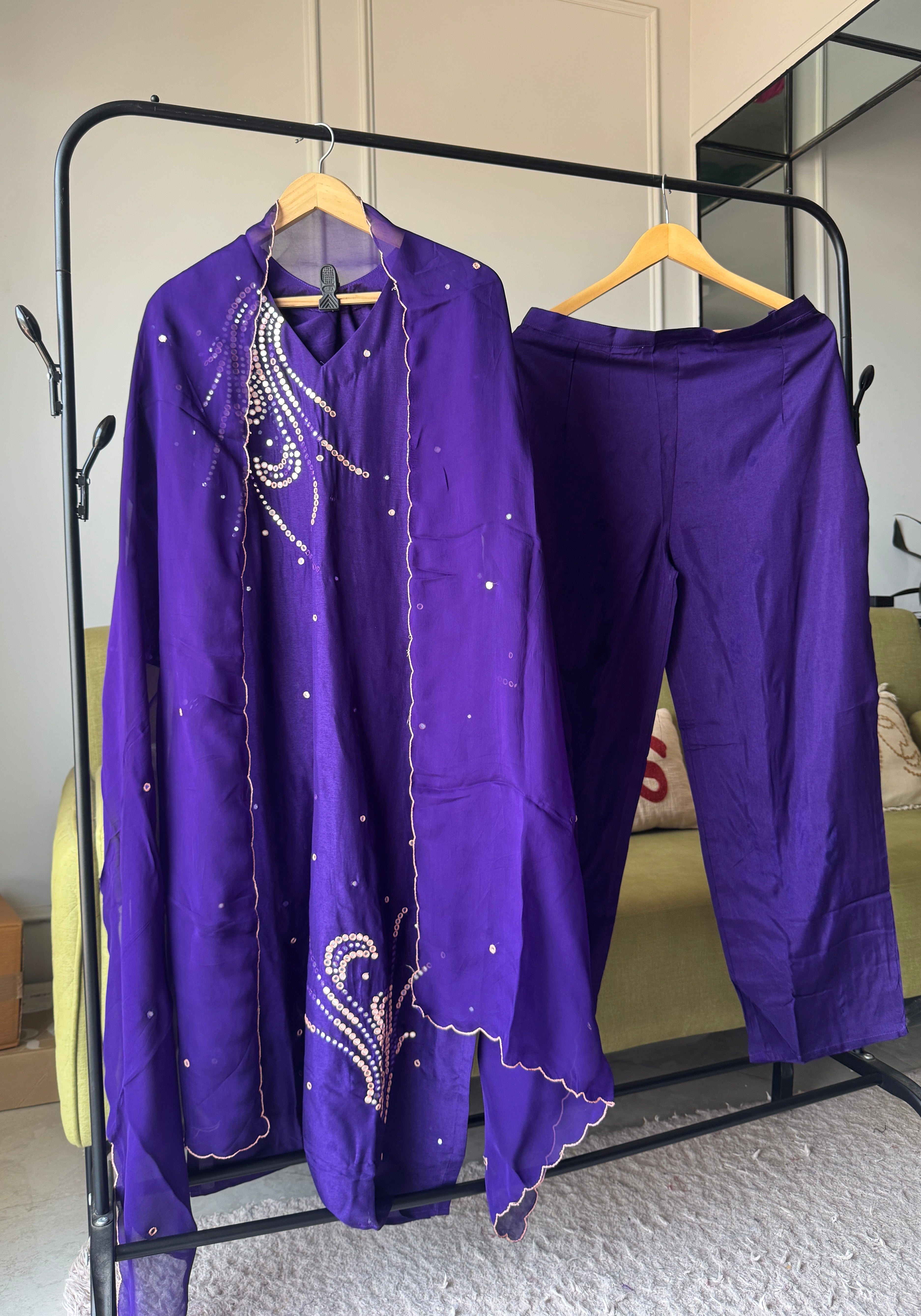 Eesha Mirror Work Set