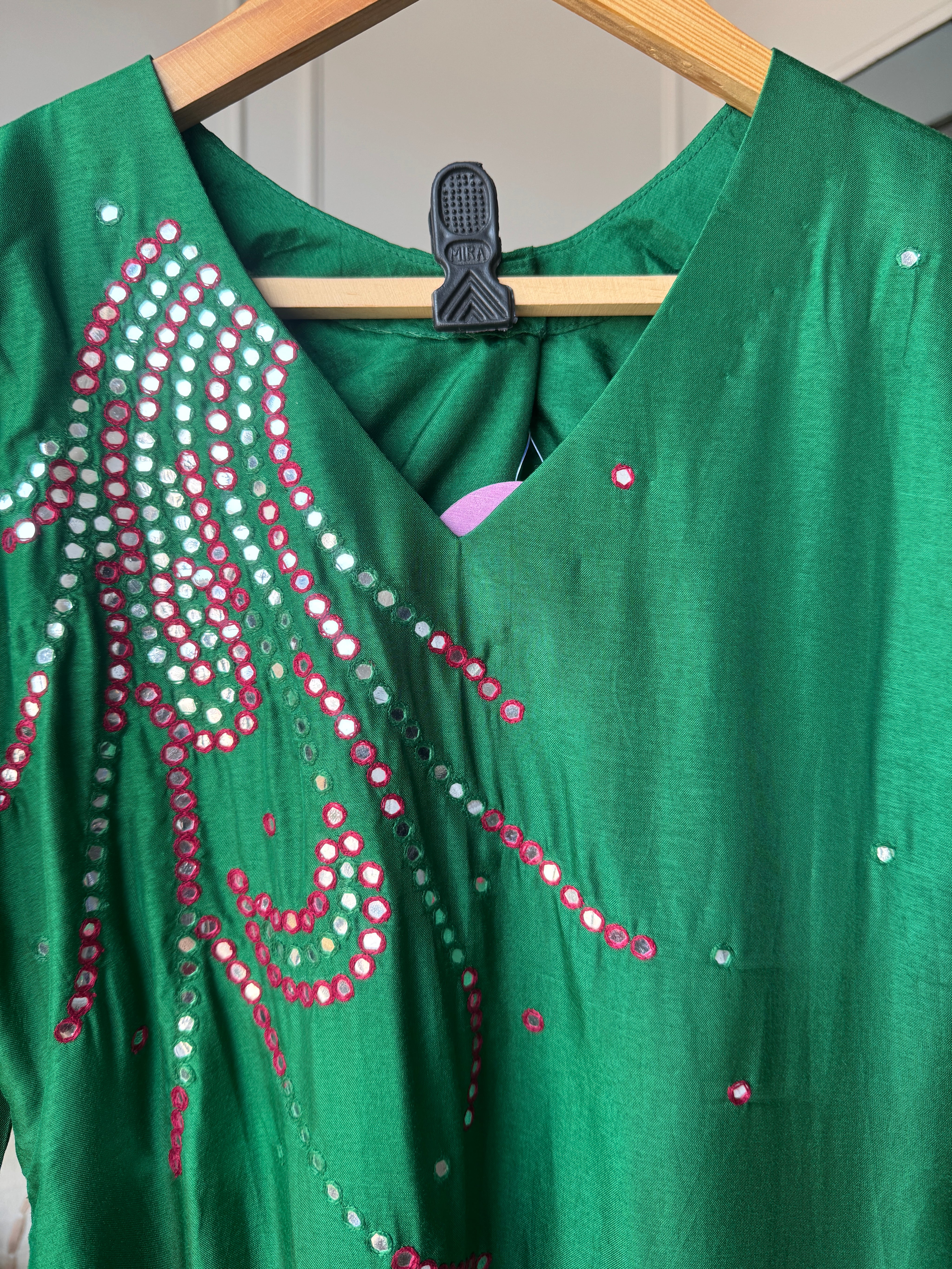 Eesha Mirror Work Set