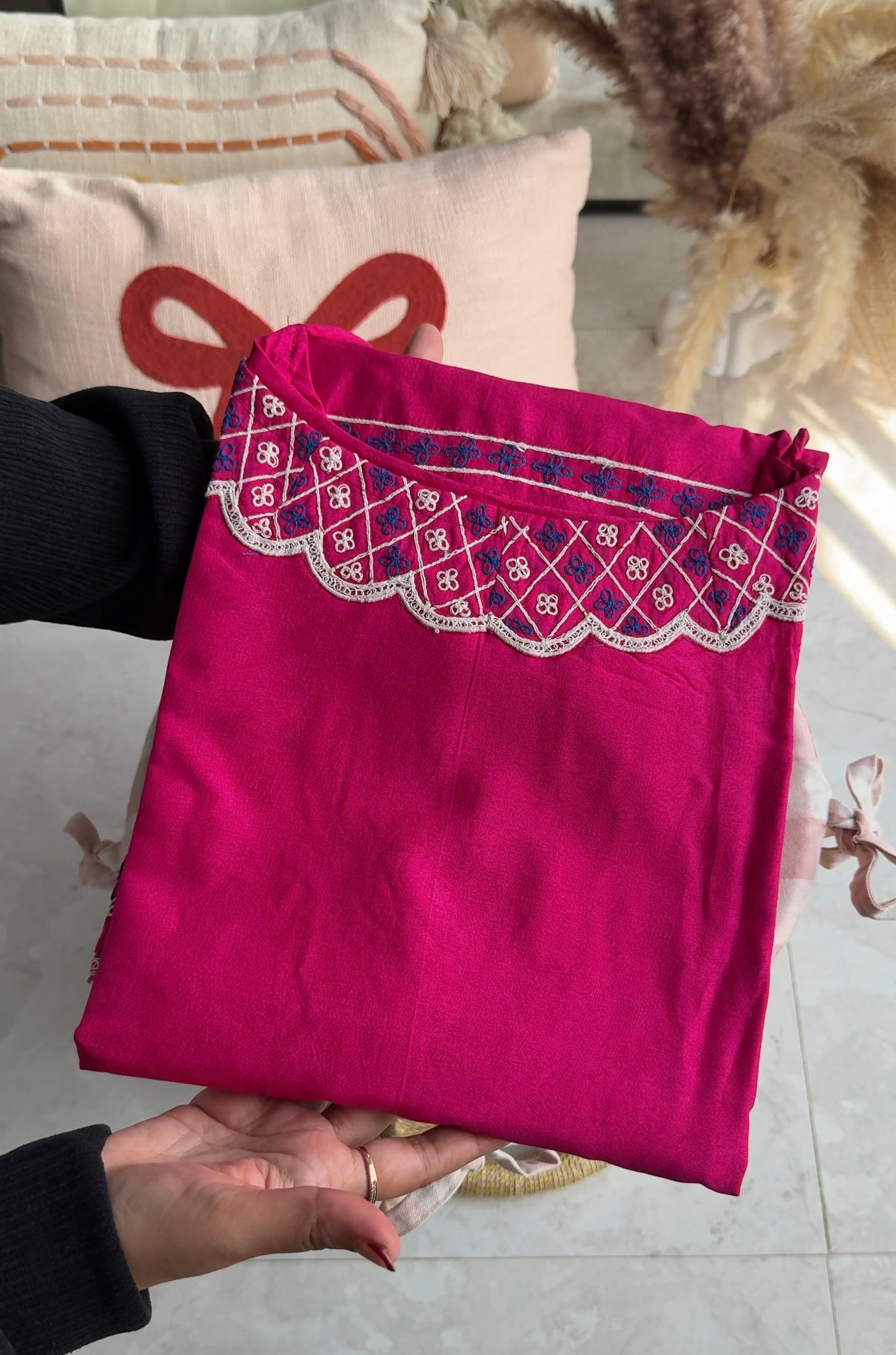 Pari singlet Aline embroidered plazzo dress