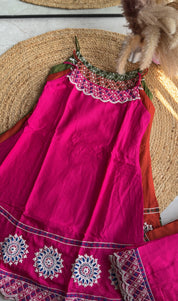 Pari singlet Aline embroidered plazzo dress