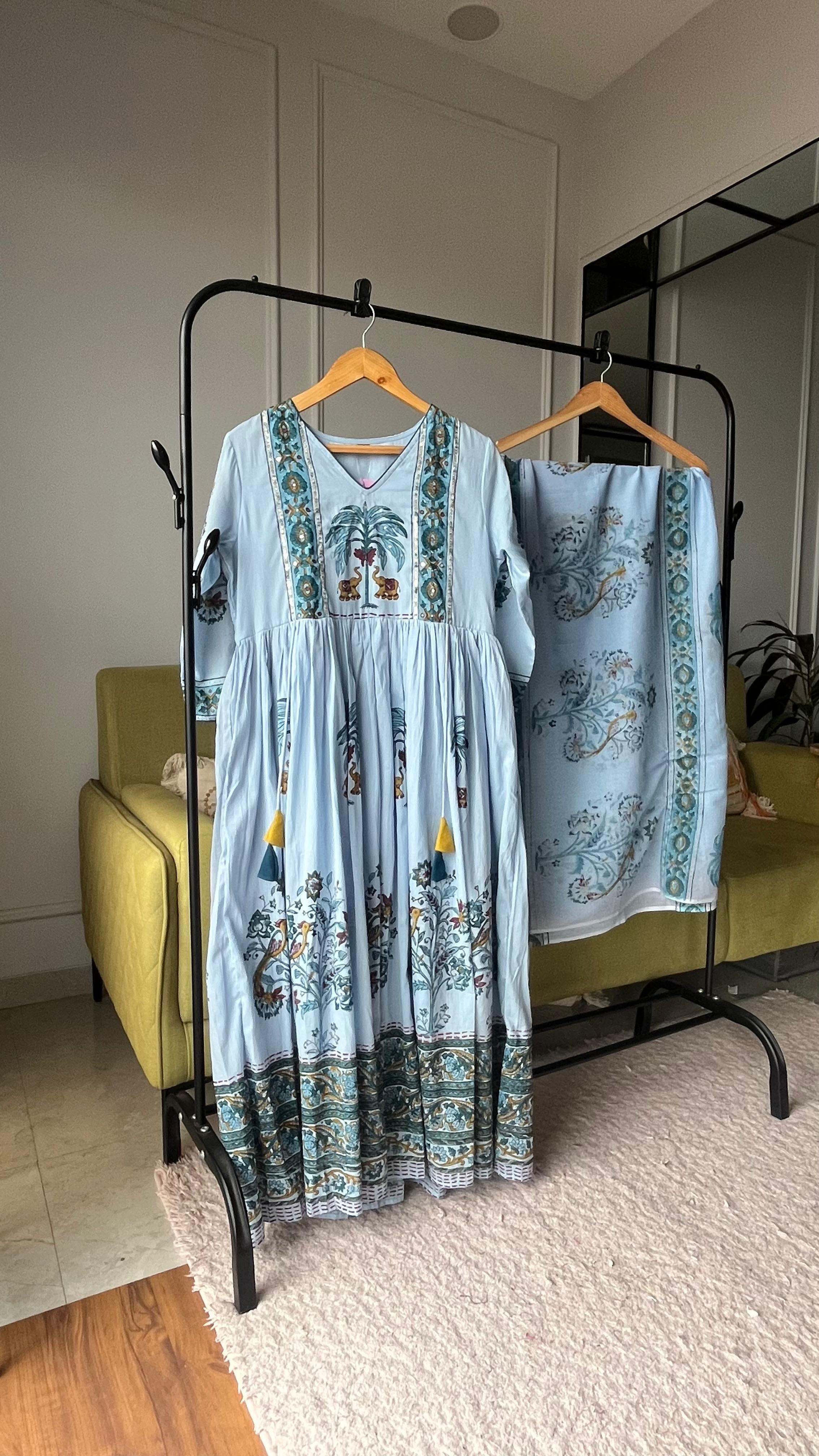 Gown Print Squence Set