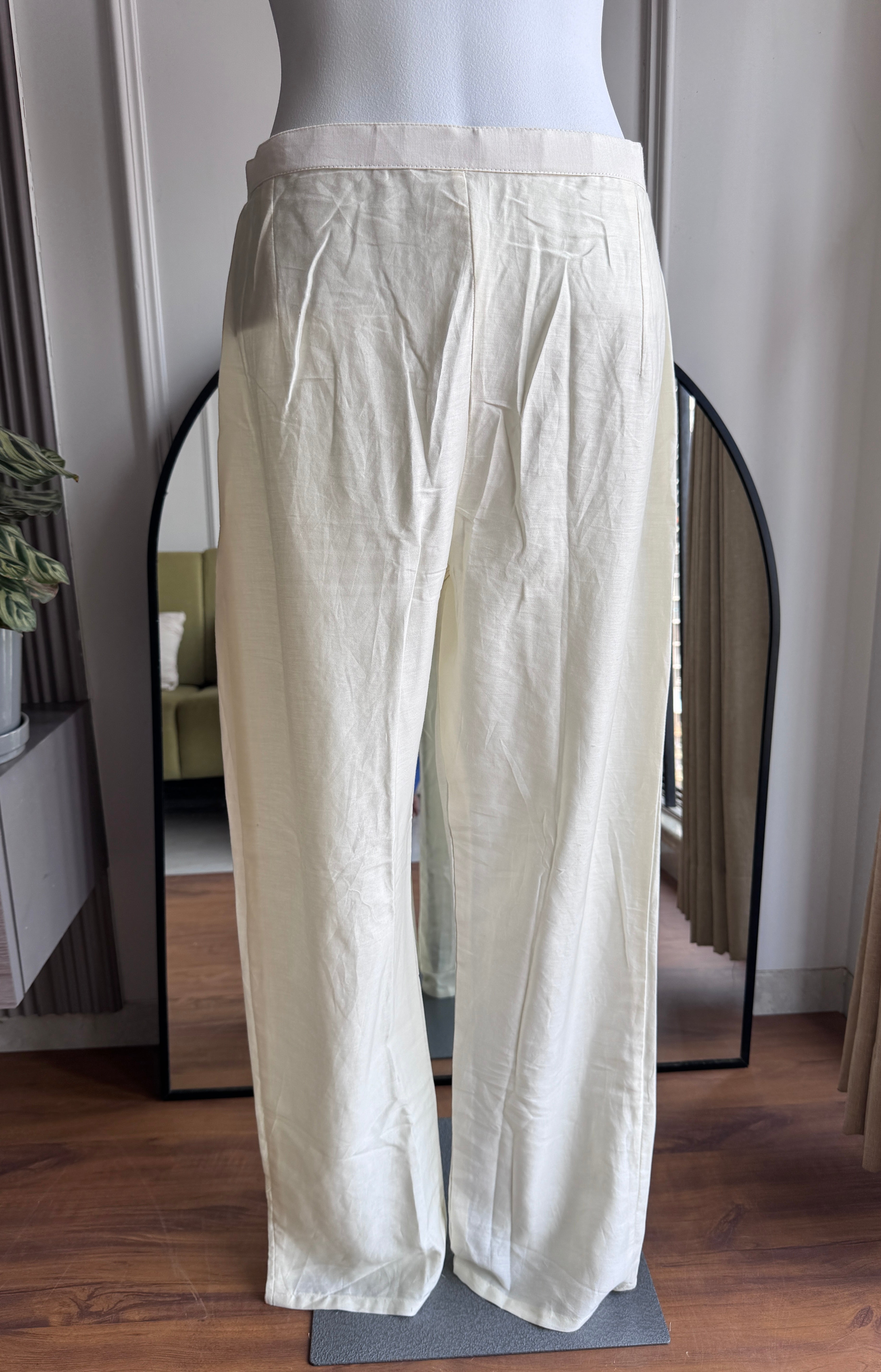 Hrida Katha Work Mul Chanderi Dress- White (Make to Order)