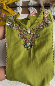 Pooja Necklaces Mul Chanderi Dress-Green