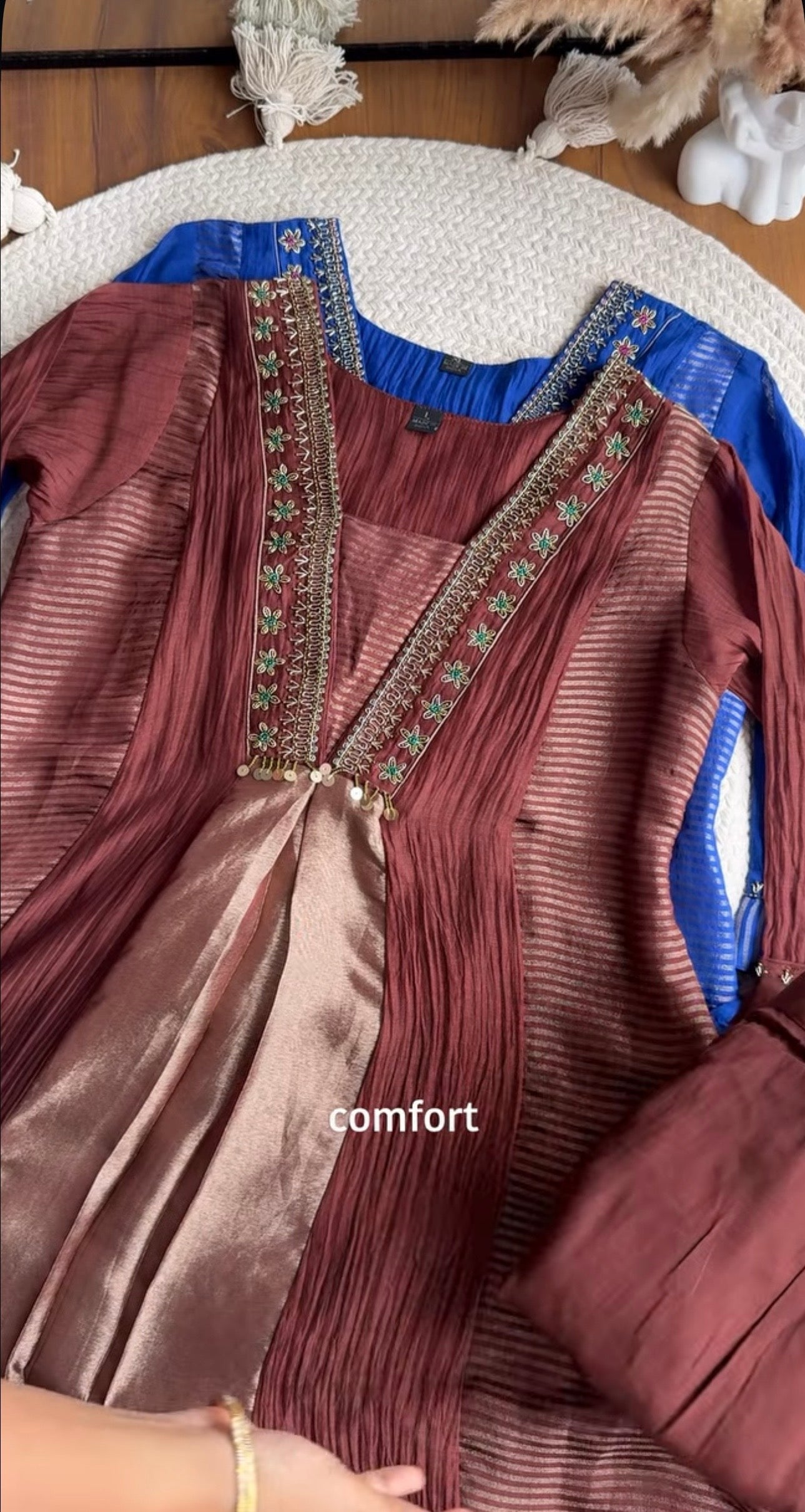 Tina Handwork Dress - Brown