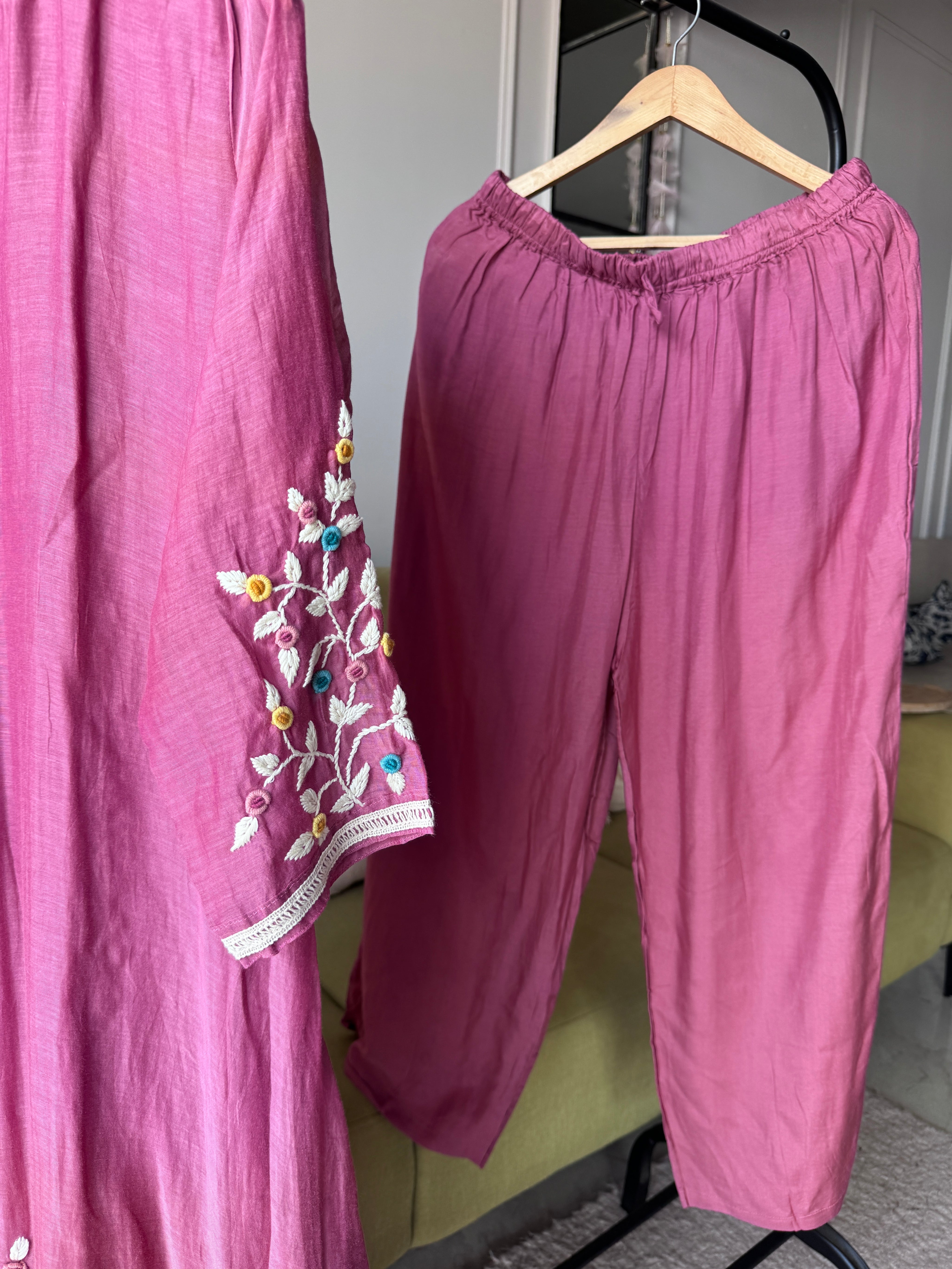Vaishali Embroided Mul Chanderi Dress- Nude Pink