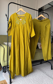 Paro Mul Chanderi Alia Neck Handwork  Dress- Mehndi Green