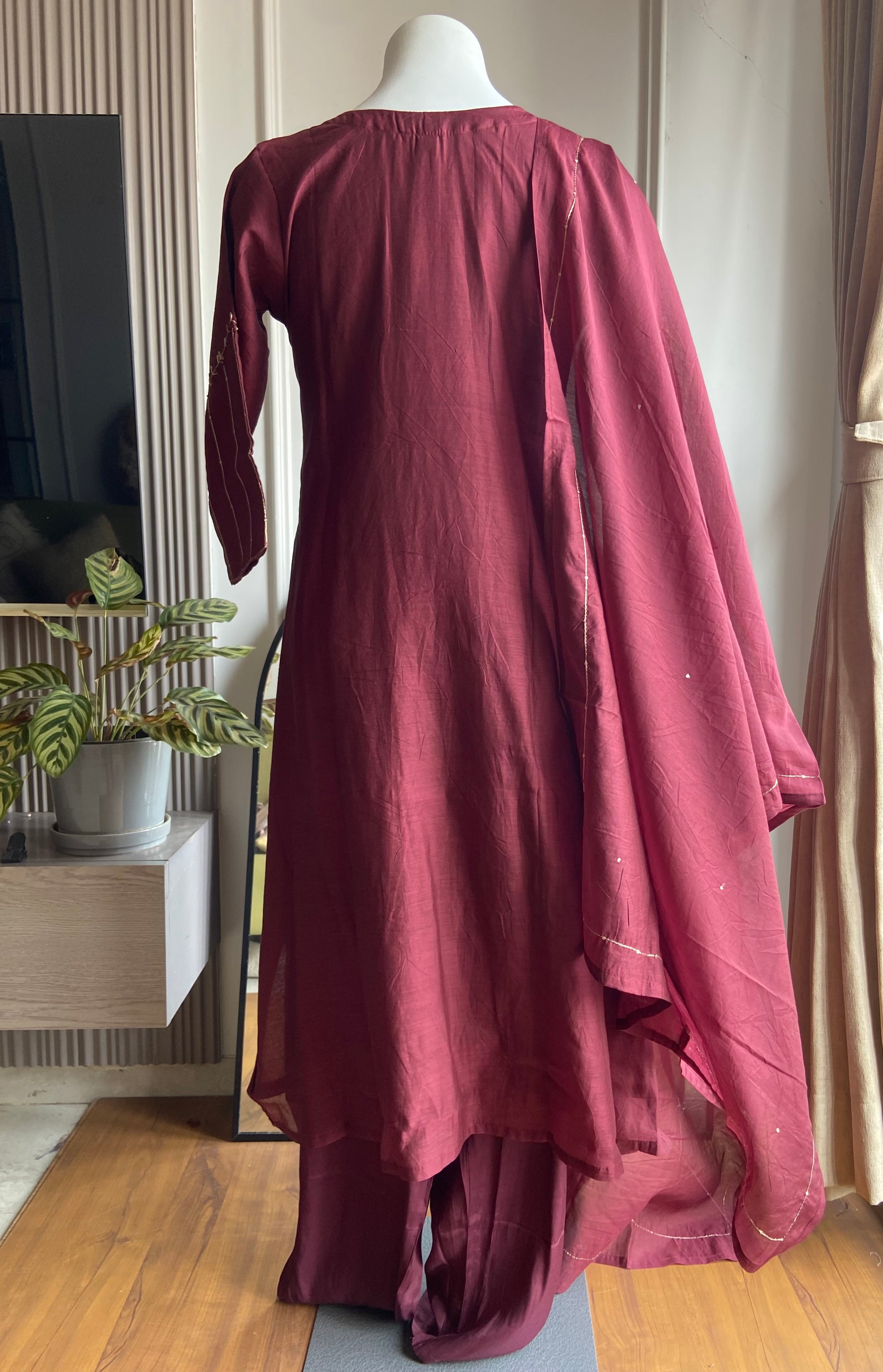 Aastha box neck mul Chanderi dress- Maroon