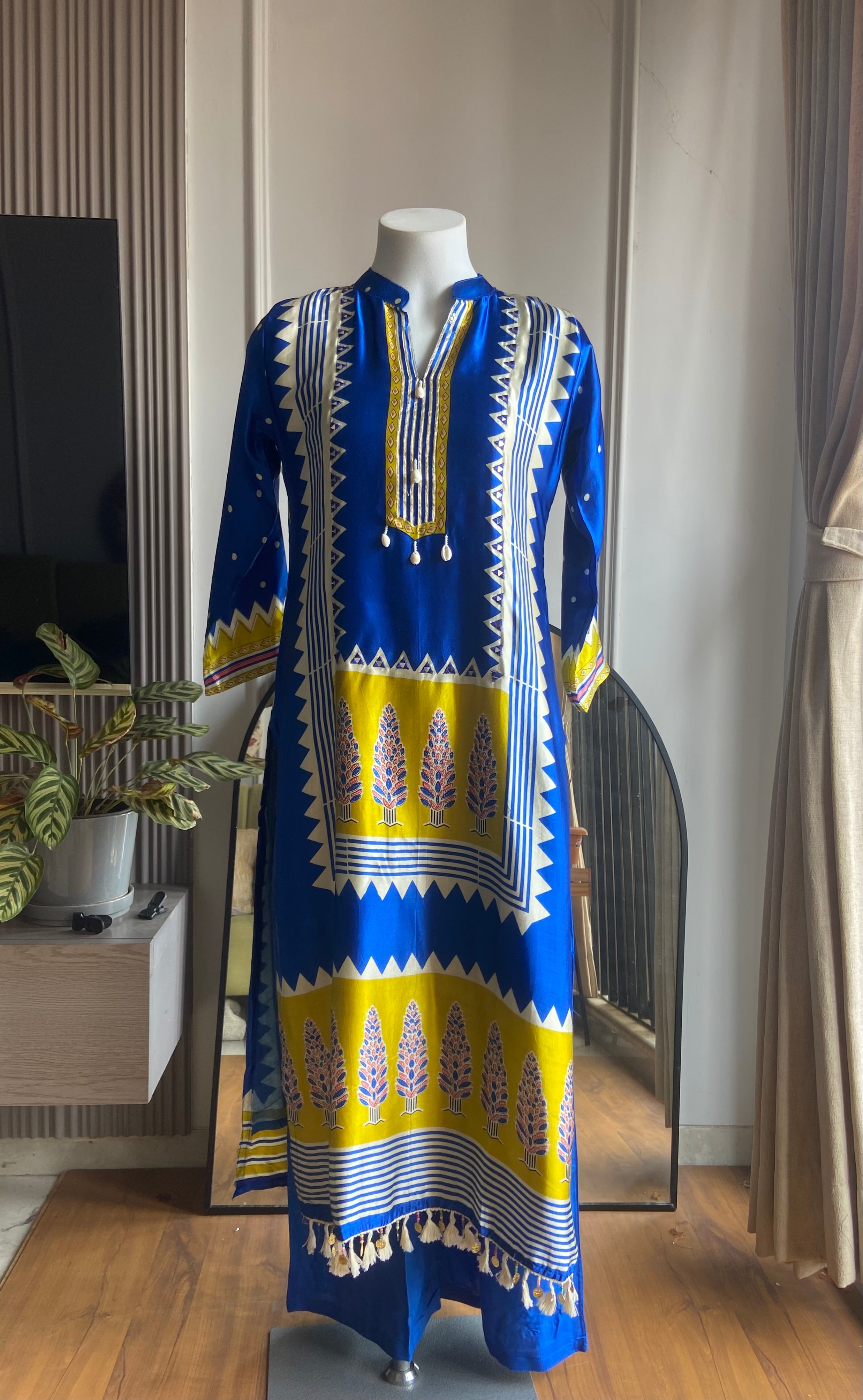 Tara Gajji Silk Abstract Print Coords- Blue