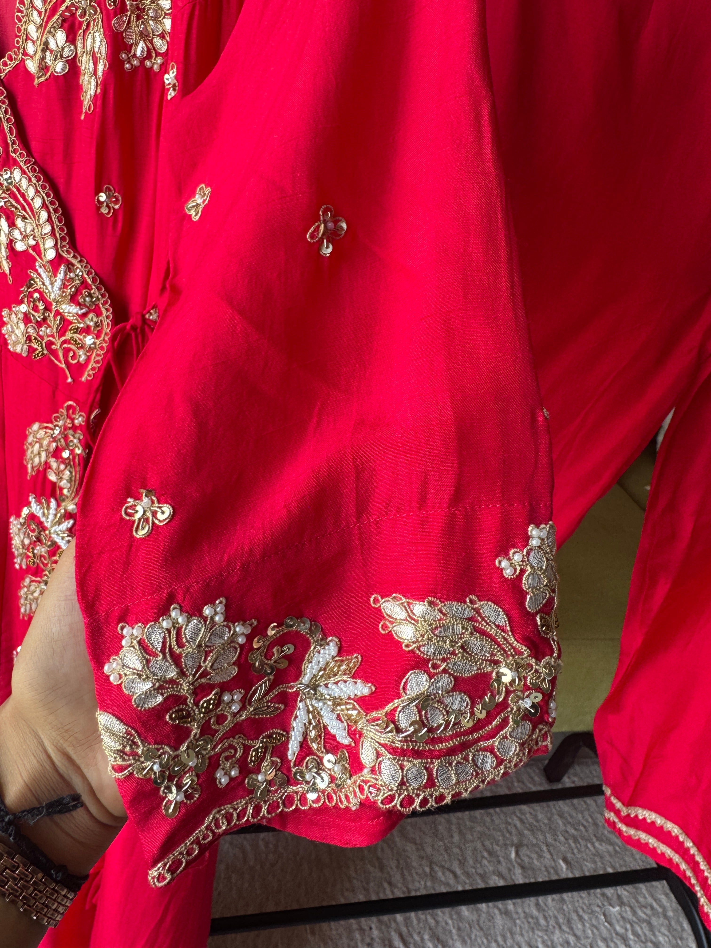 Roshini Angrakha Anarkali