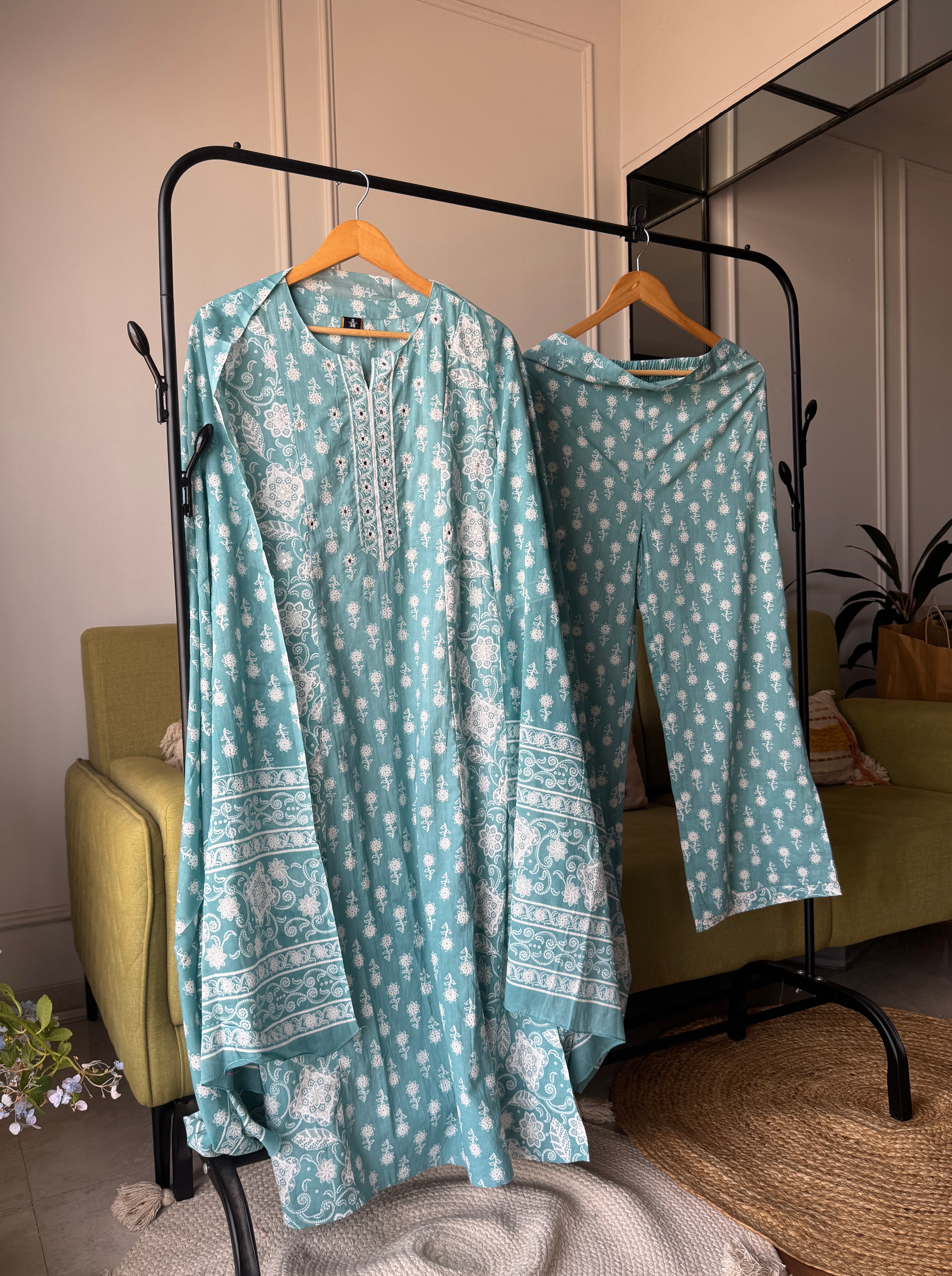 Naisha Print Set