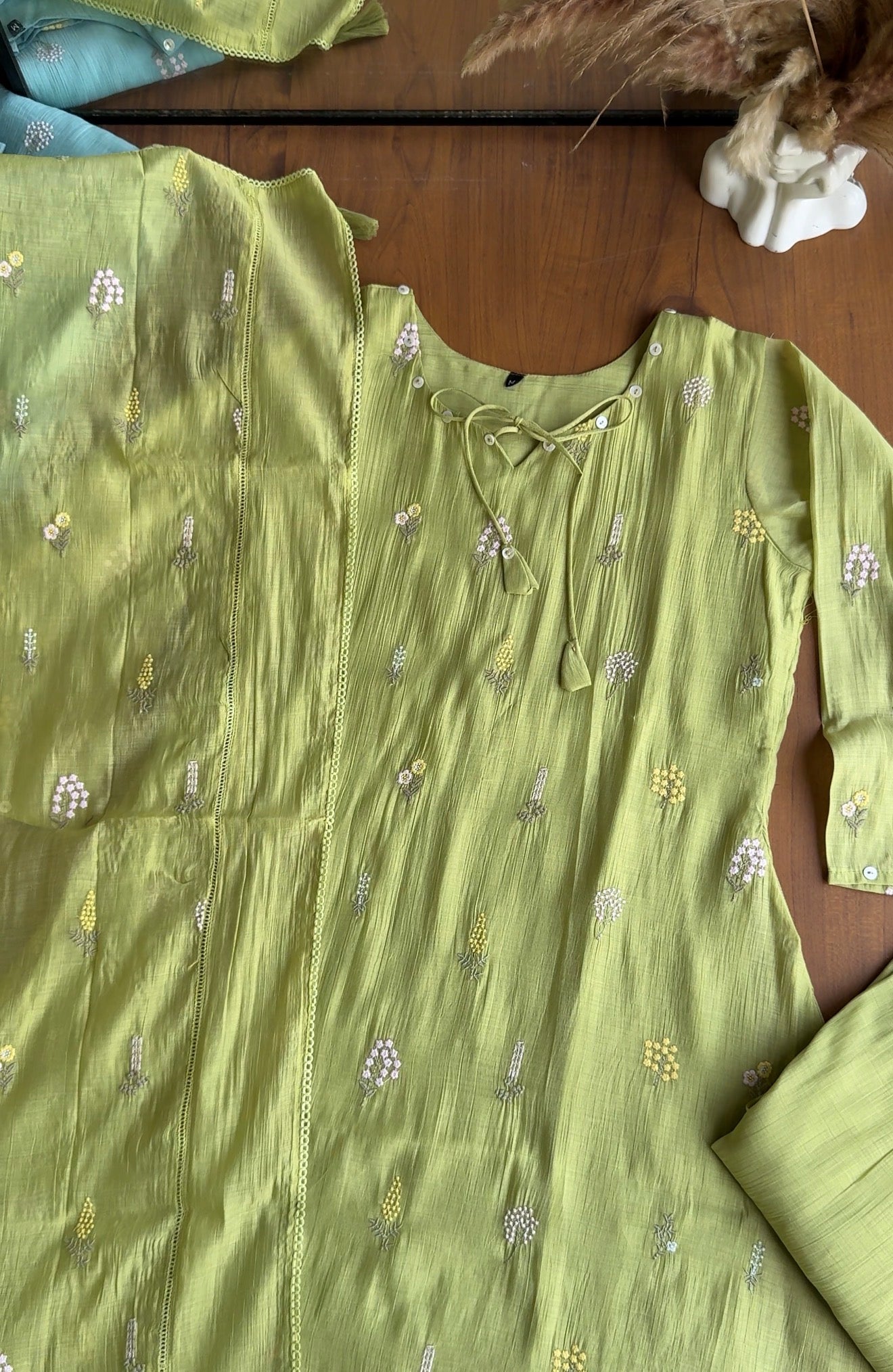 Sakhee Embroided Dress-Pistachio Mist