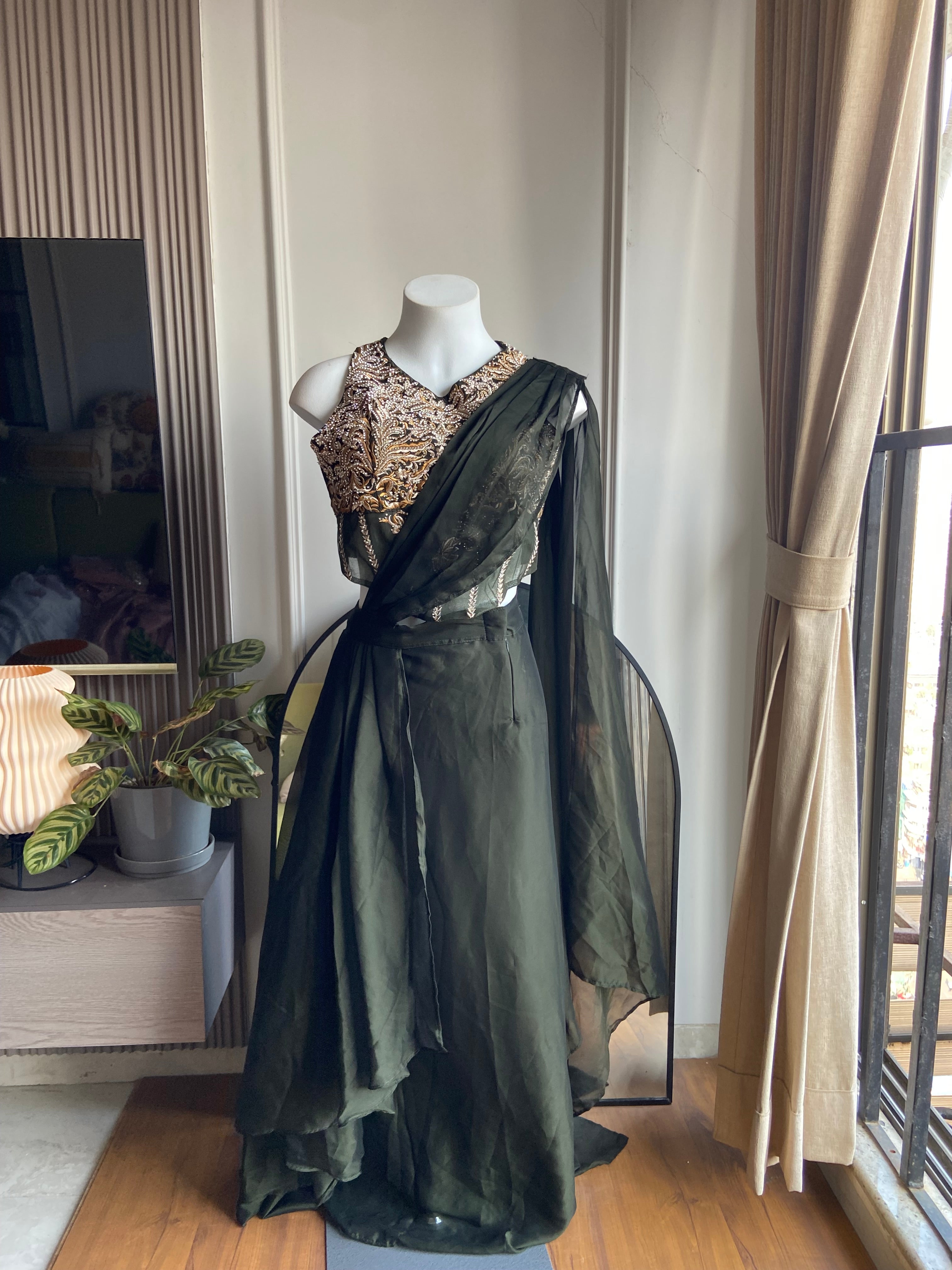 Janvi Indo-western pre-drape Sree gown
