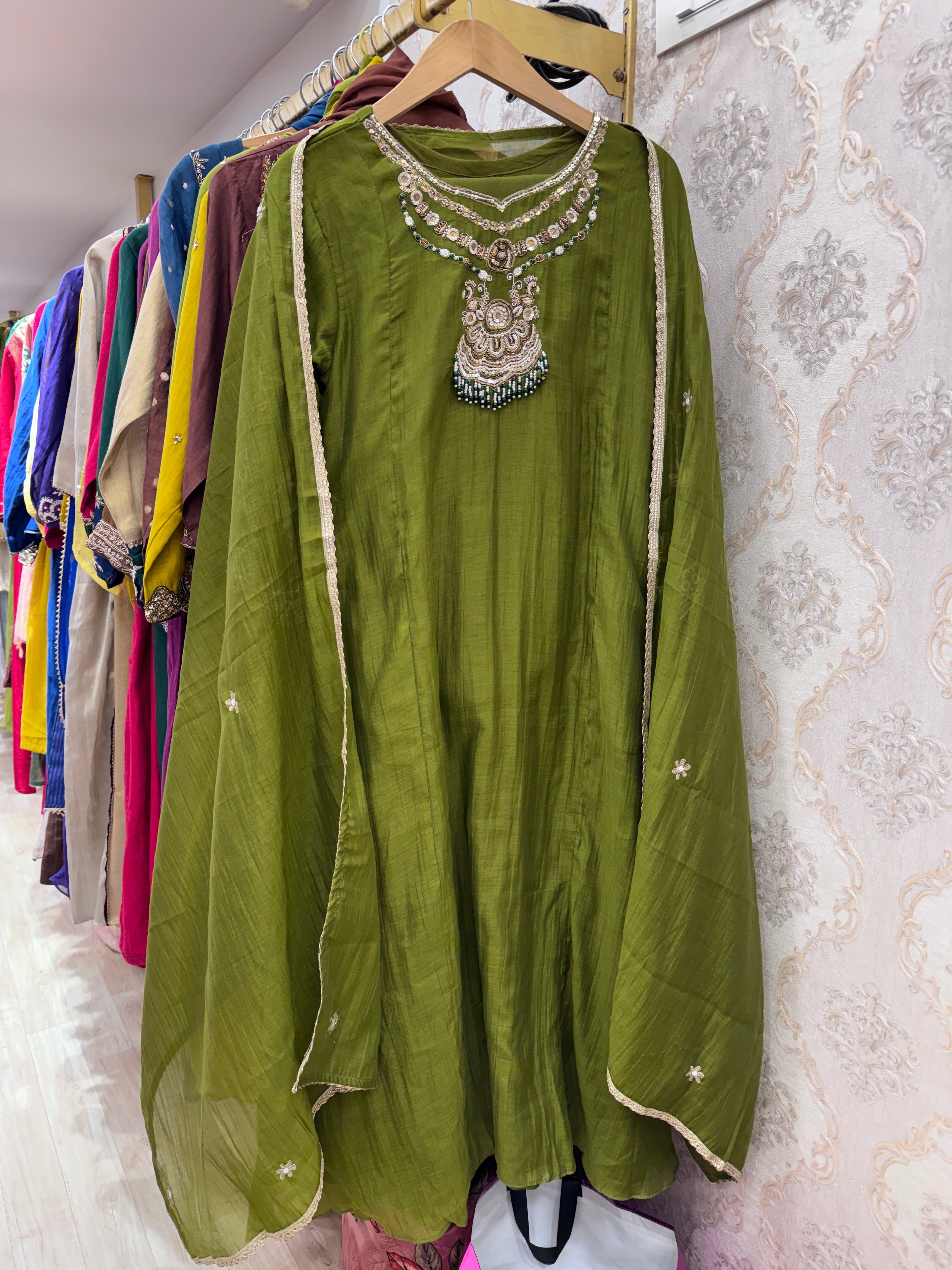 Sima Necklace Handwork Dress- Green