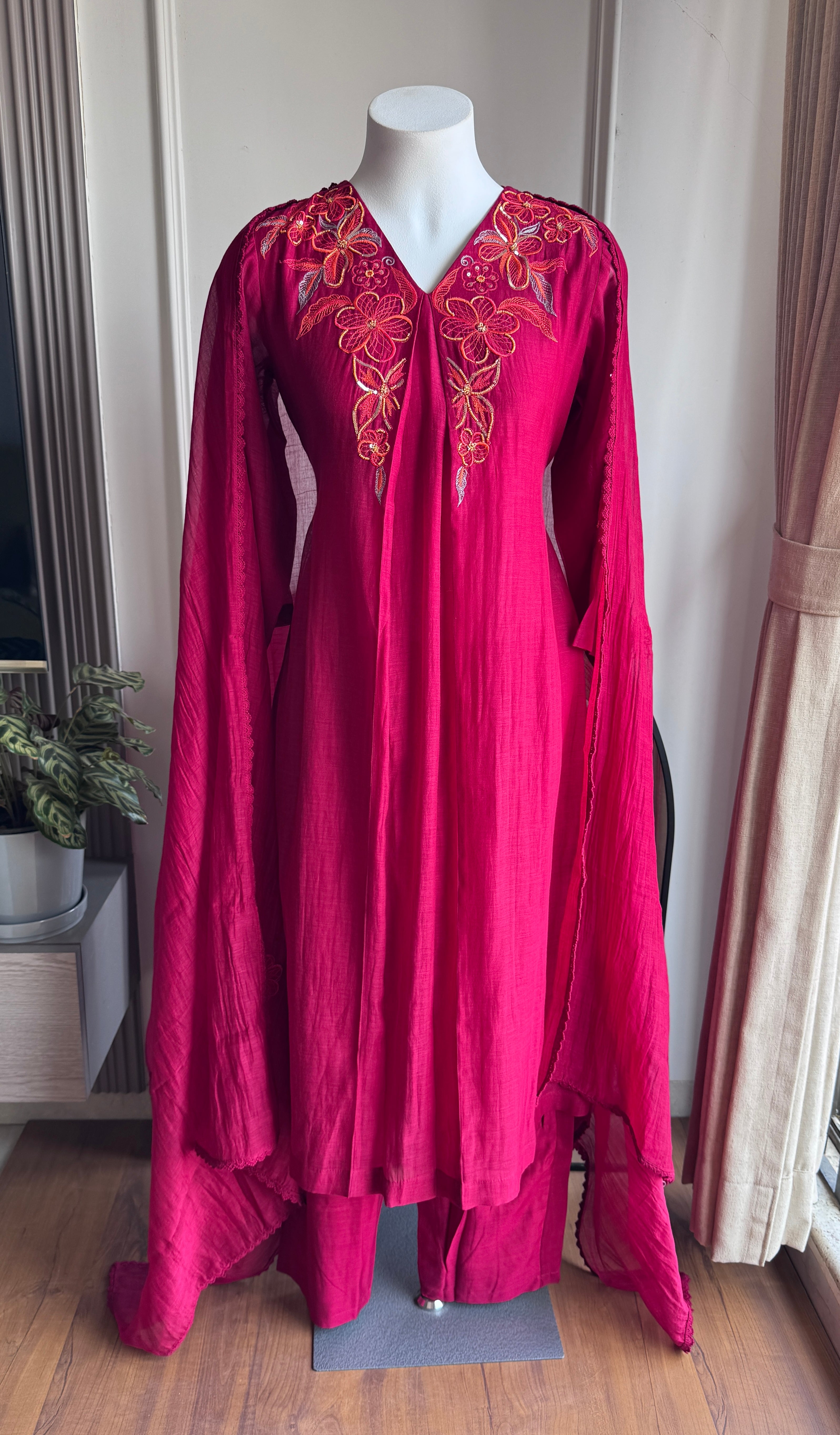 Julie Handwork Mul Chanderi Deess- Maroon