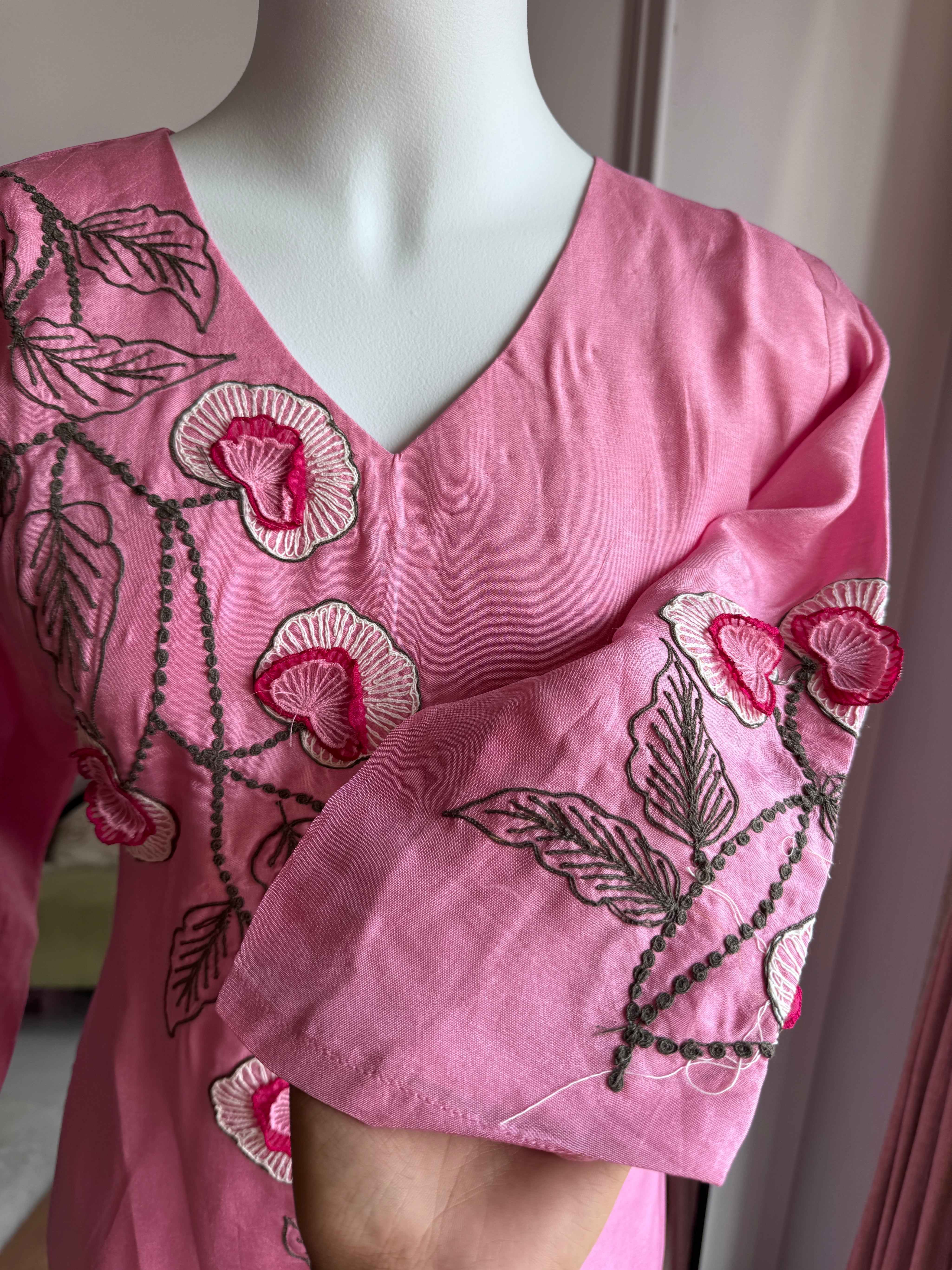 Grishma Embroided Dress- Pink
