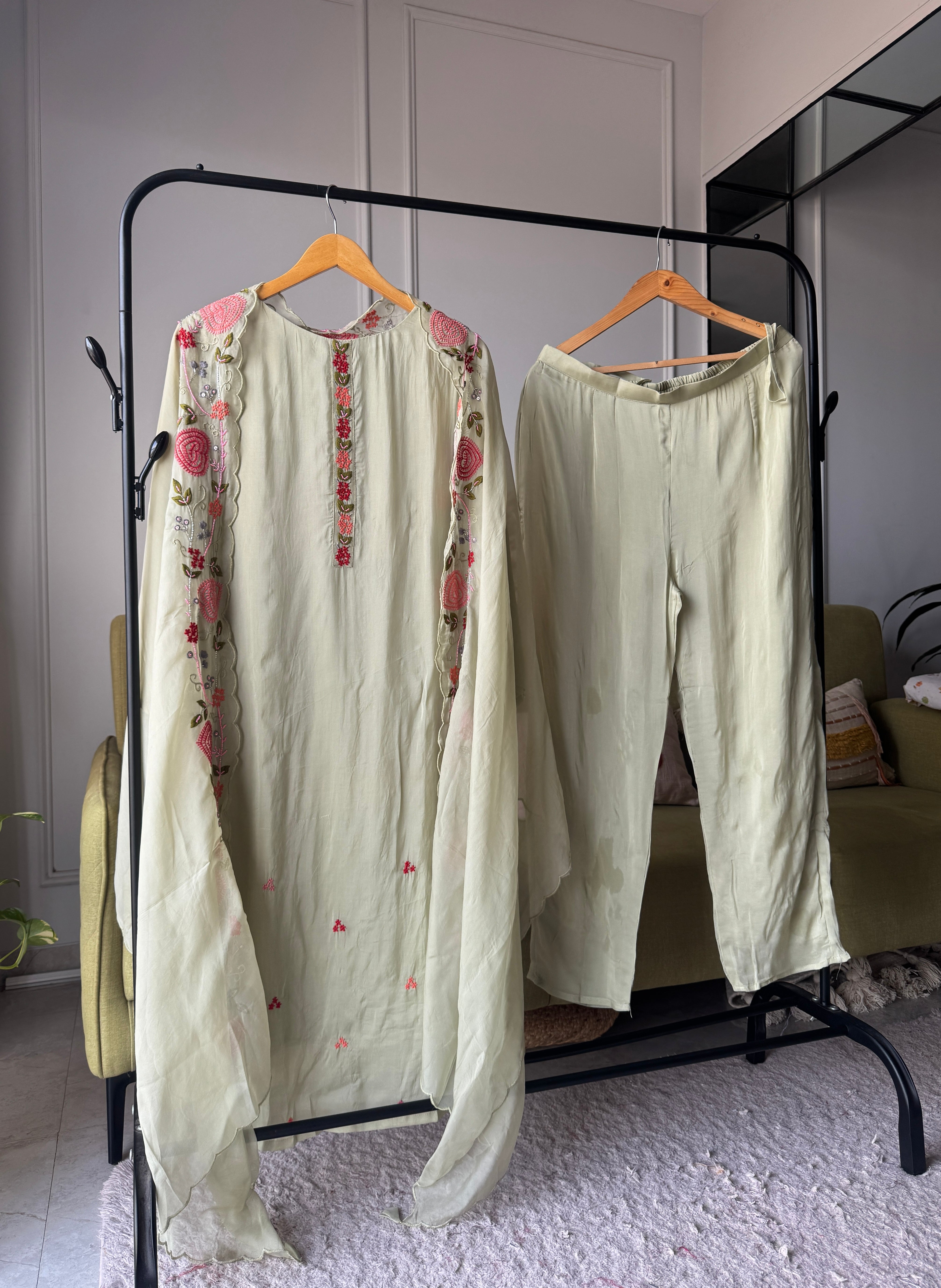 Dhrishti Organza Heavy Dupatta