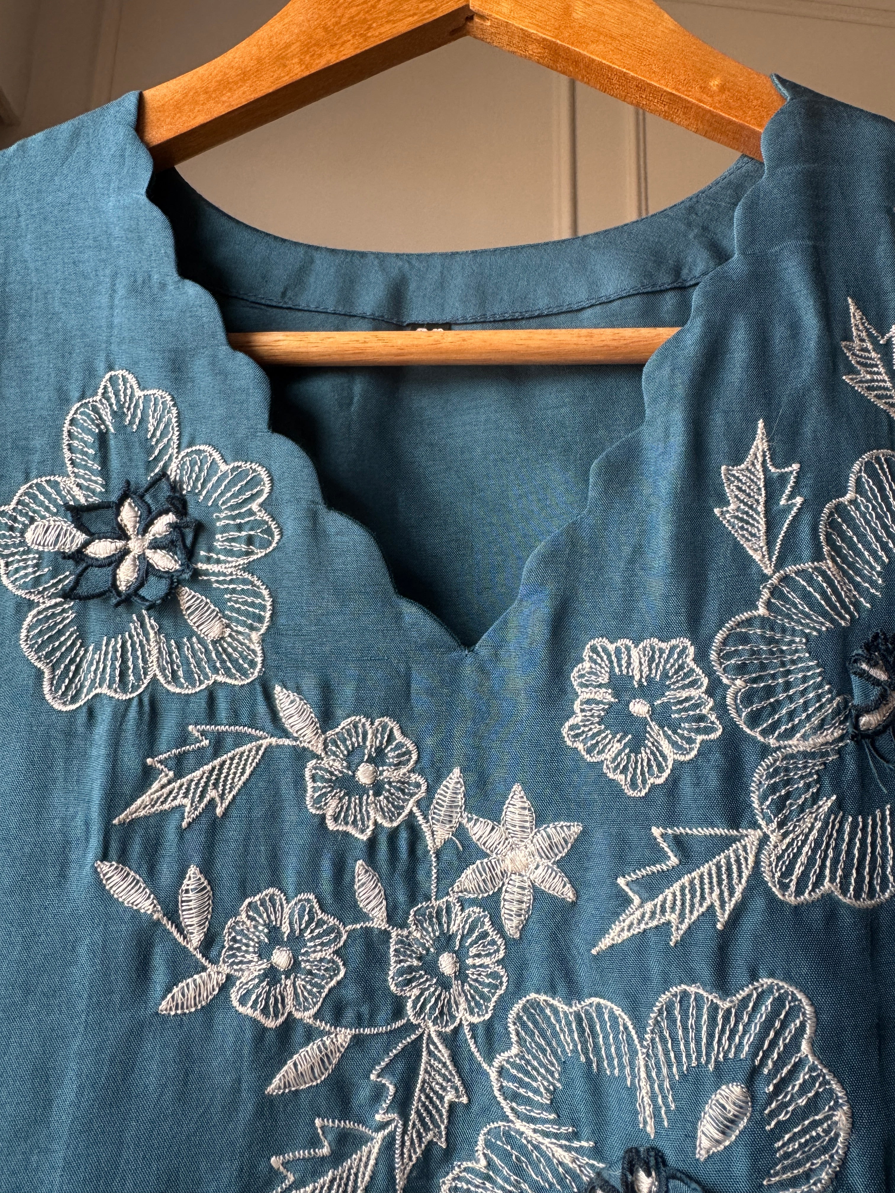 Durga Embroided Set