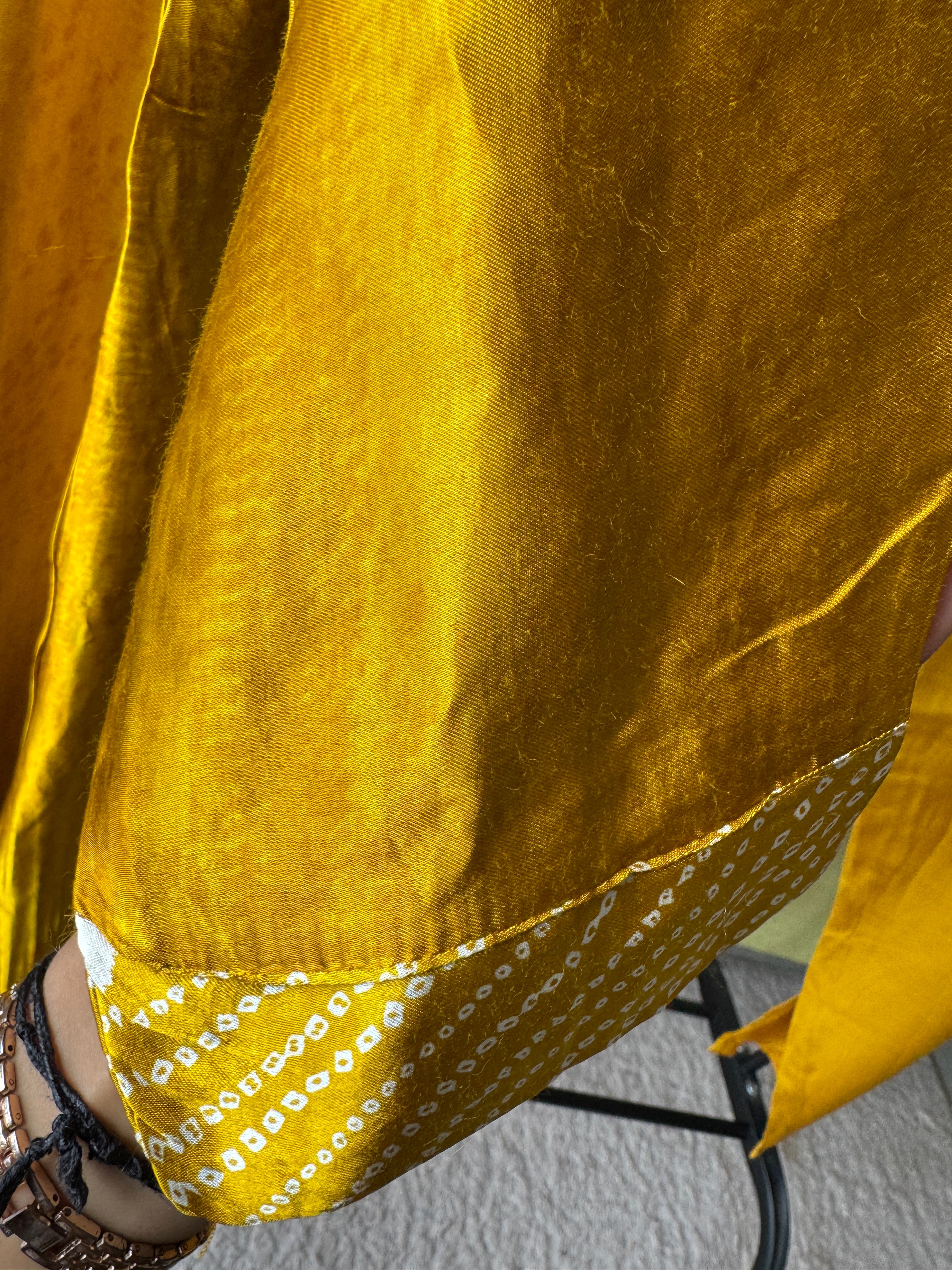 Suhana Bandhani Print Kurti And Pant Set